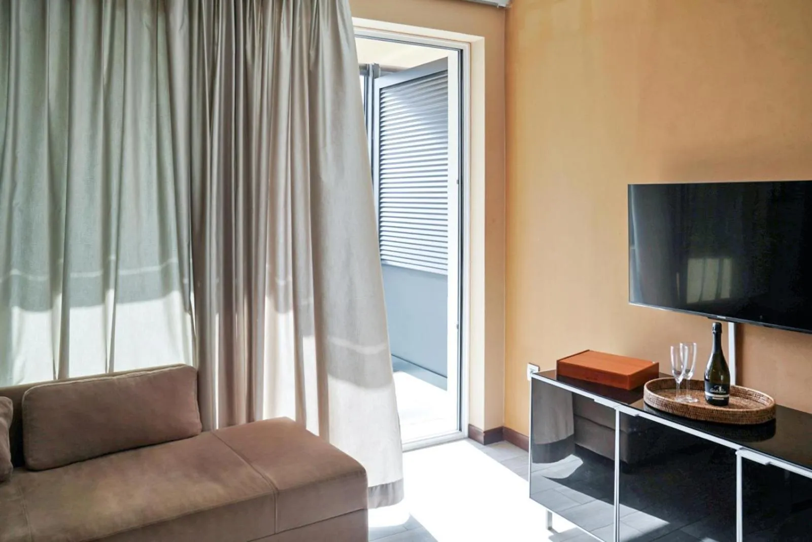 TV and multimedia in Kristal Paris Resort