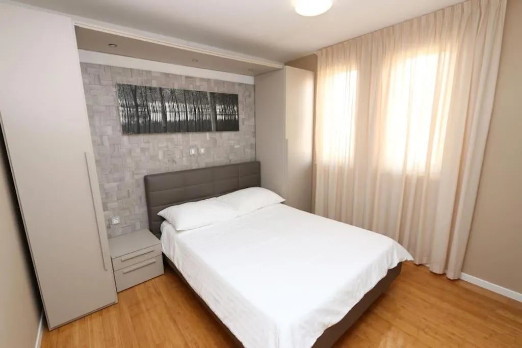 Bed in Kristal Paris Resort