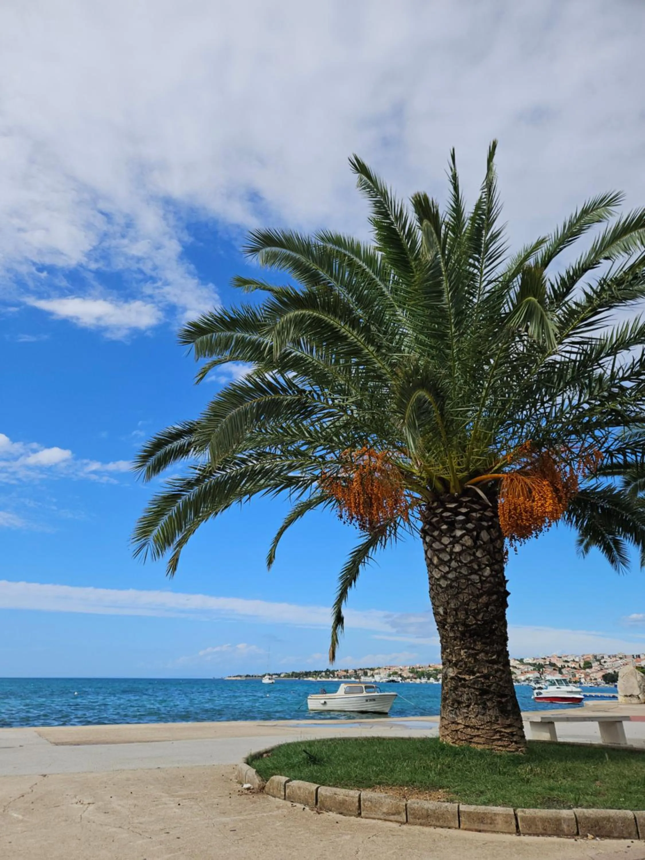 Nearby landmark in Kristal Paris Resort