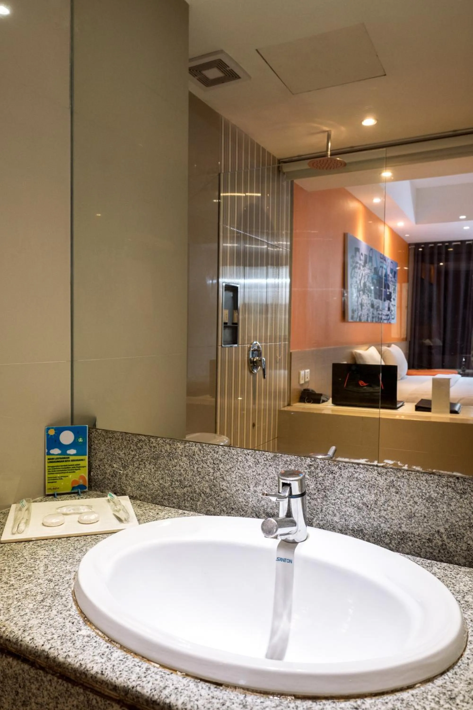 Bathroom in The Hills Batam