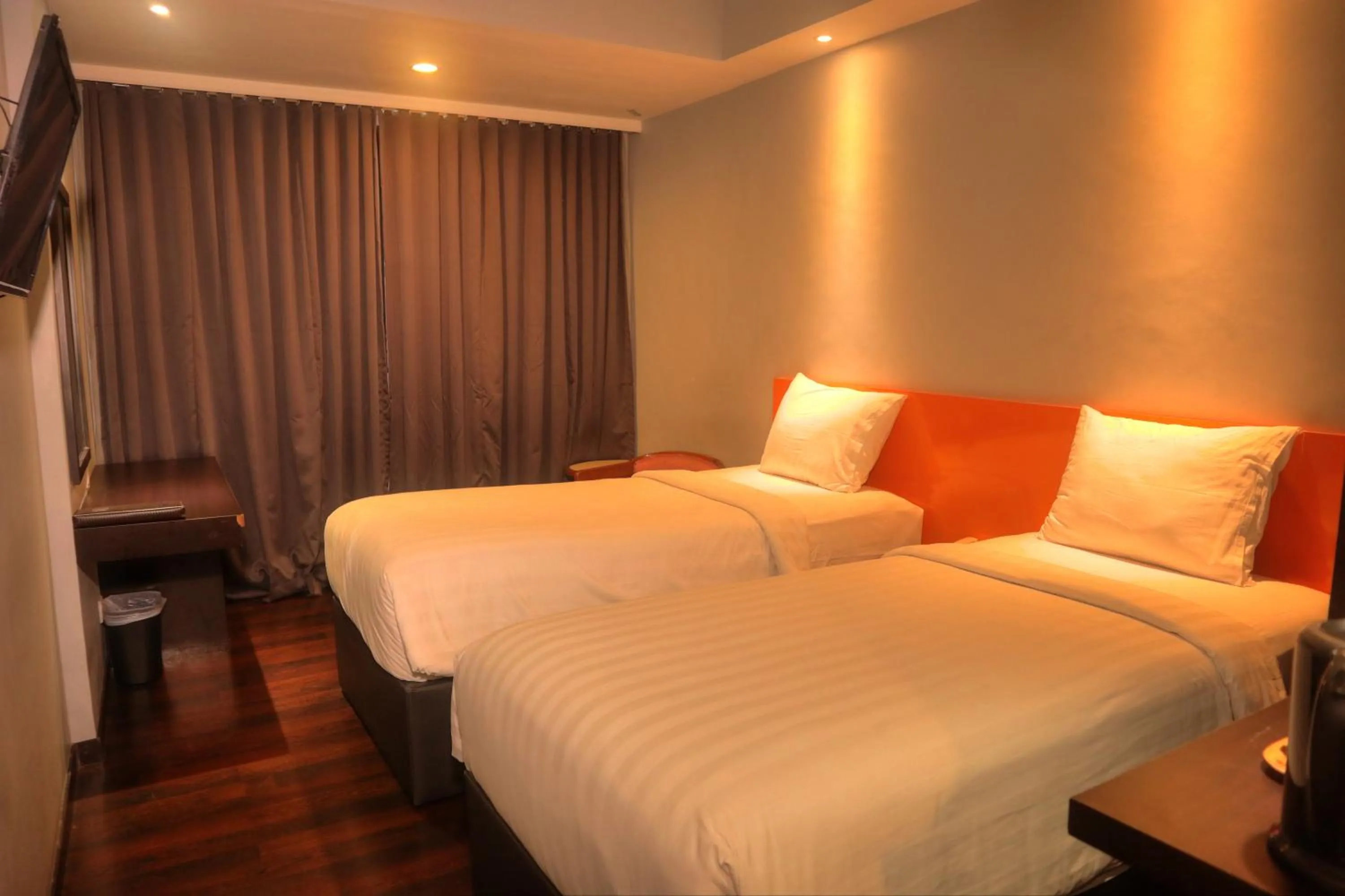 Photo of the whole room, Bed in The Hills Batam