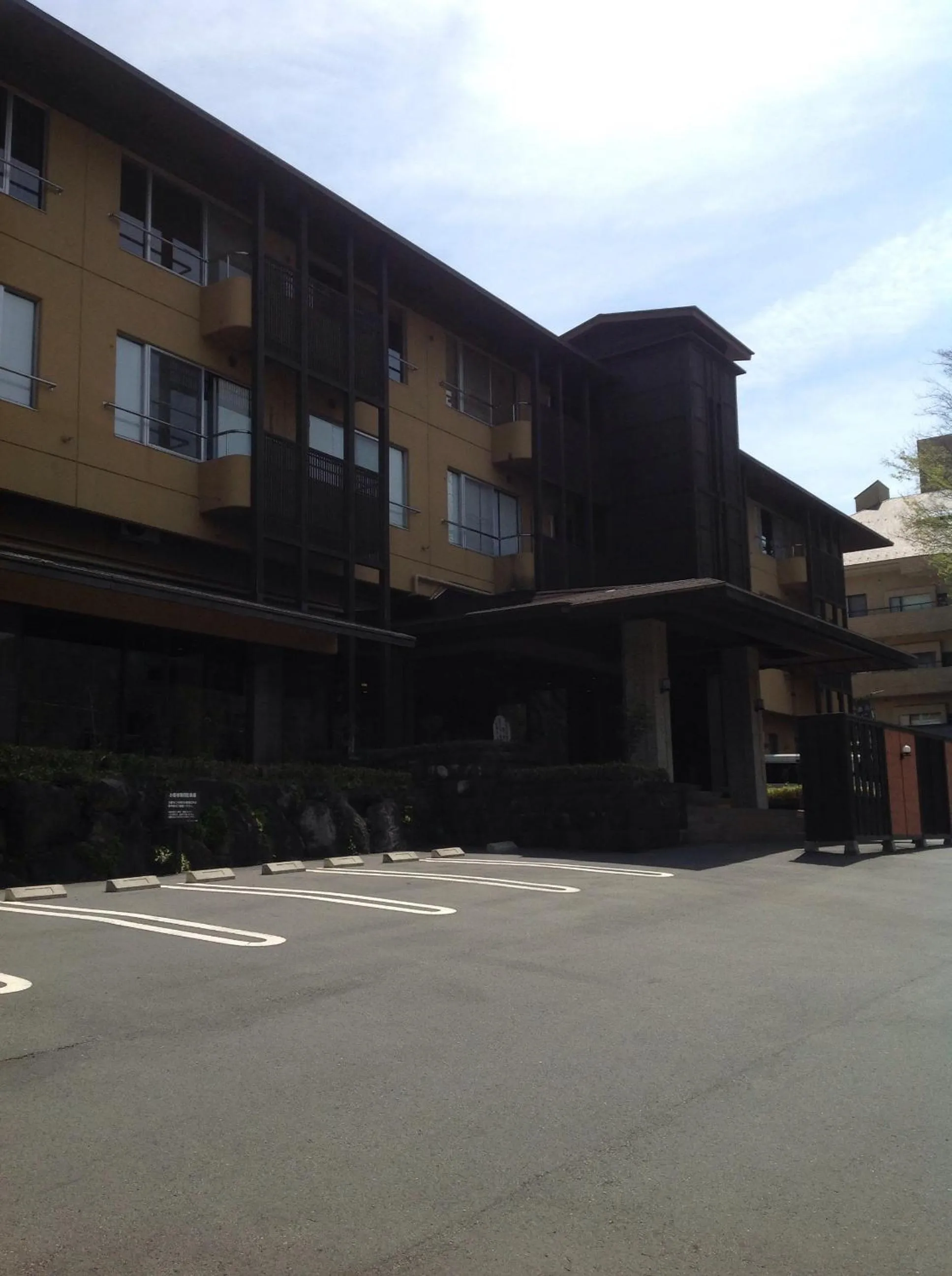 Property building in Mount View Hakone