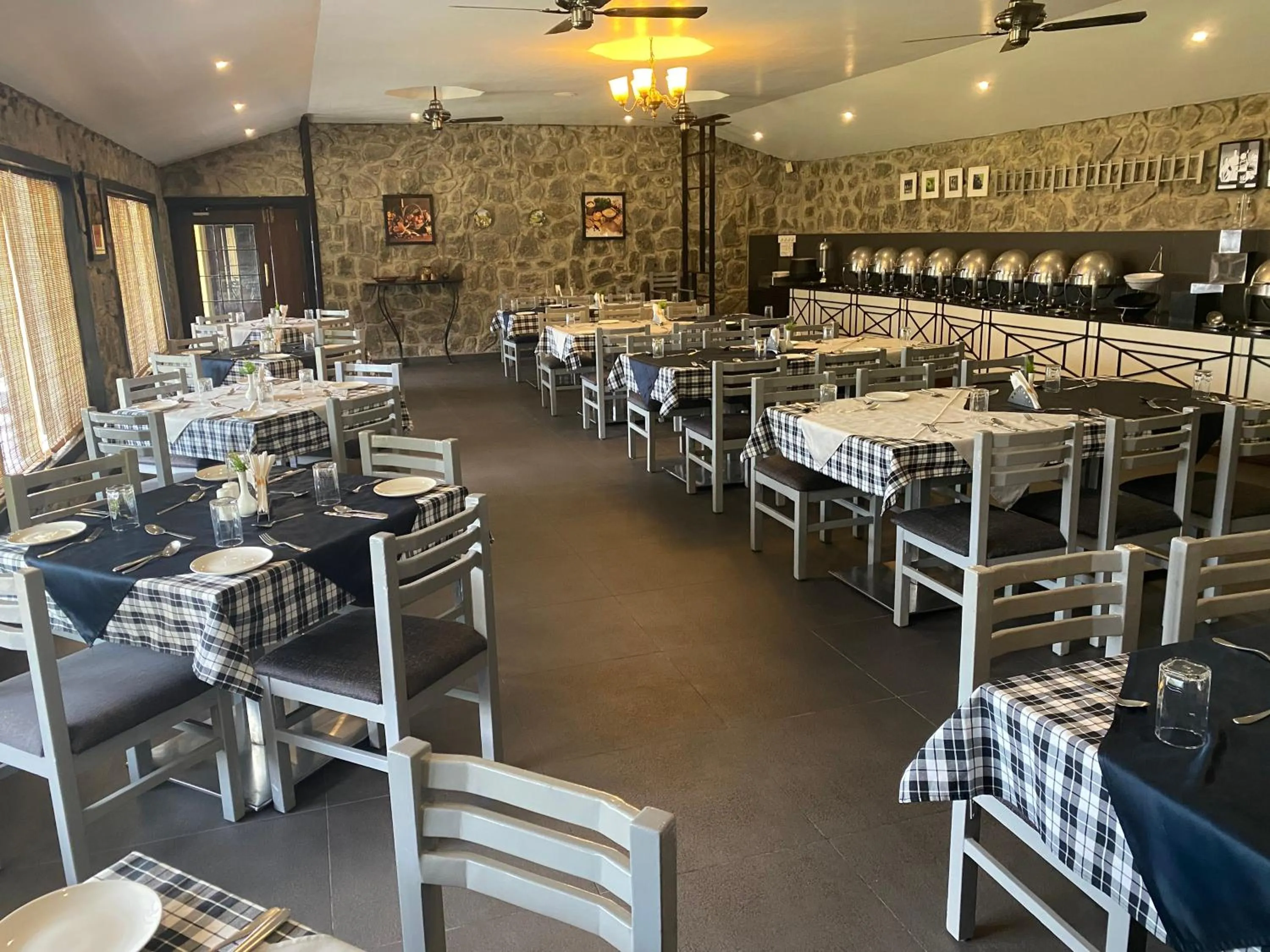 Restaurant/places to eat in Green Pastures - A Hill Country Resort