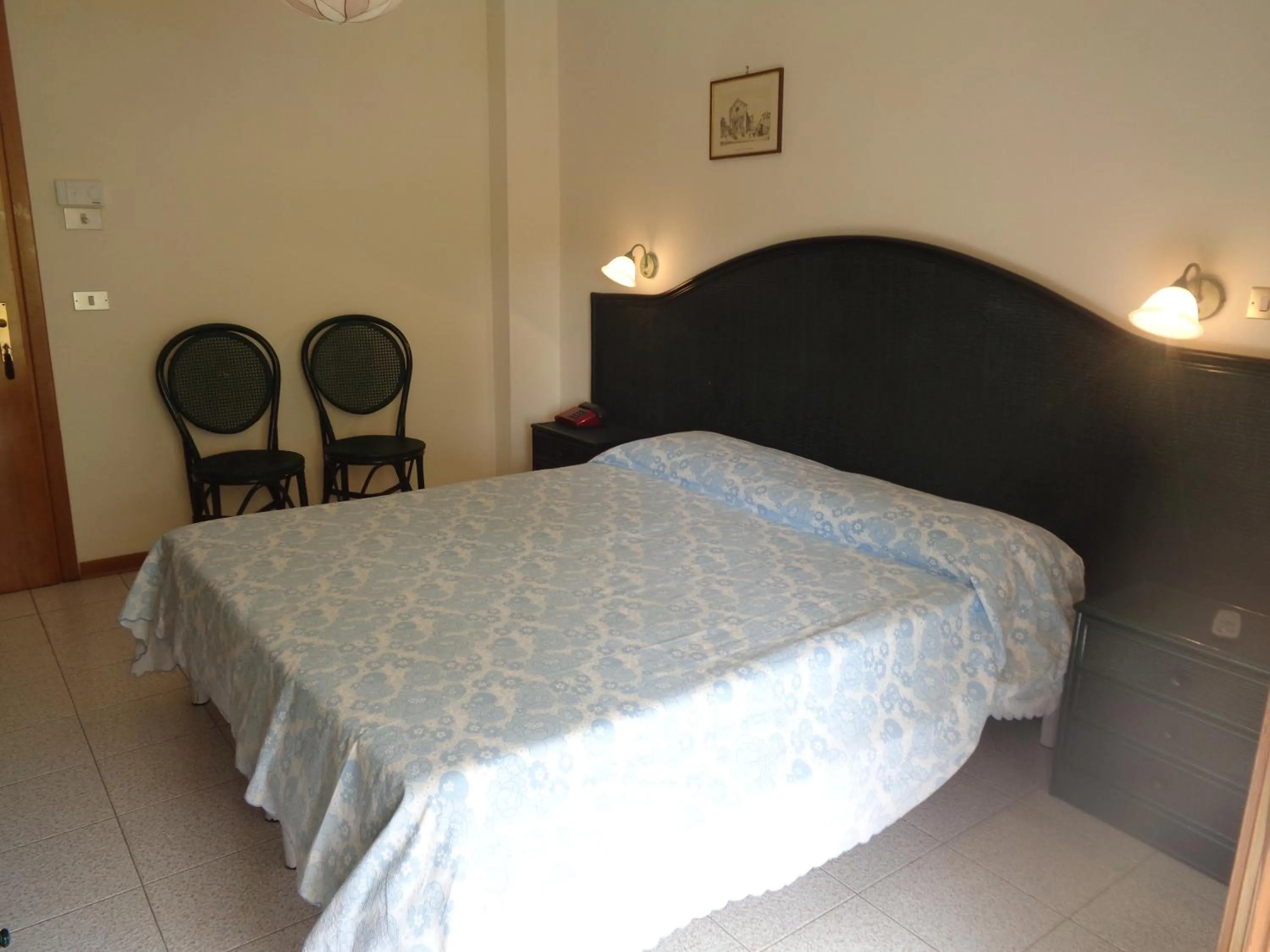 Bed in Hotel Continental