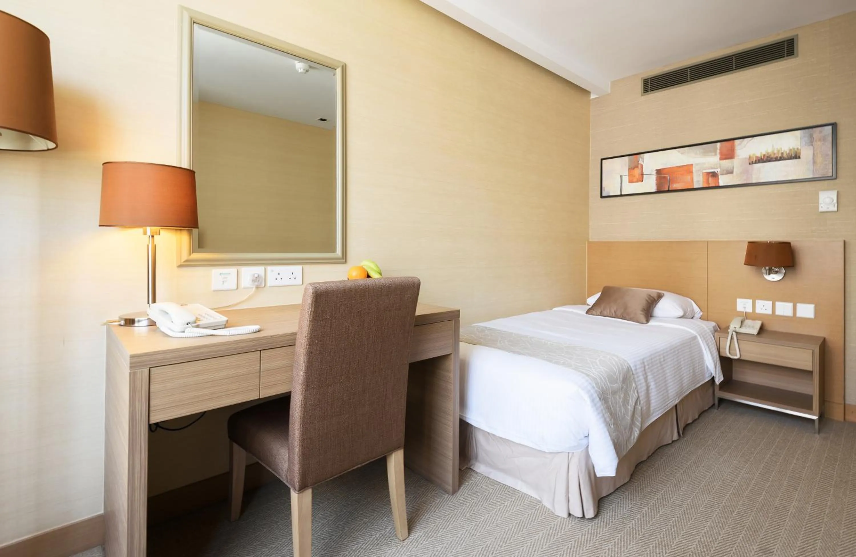 Bed in The Salisbury - YMCA of Hong Kong