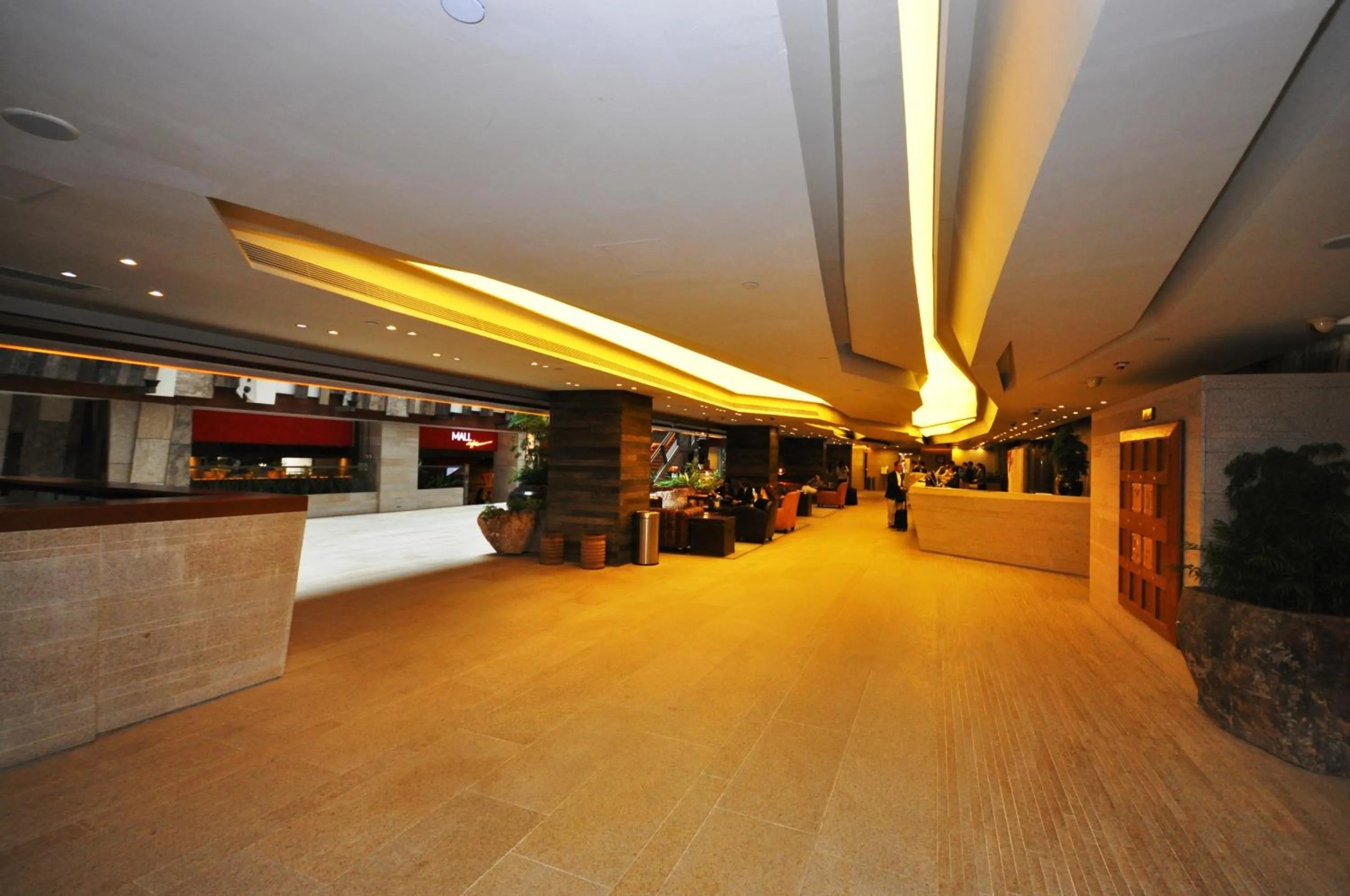 Lobby or reception in The Salisbury - YMCA of Hong Kong