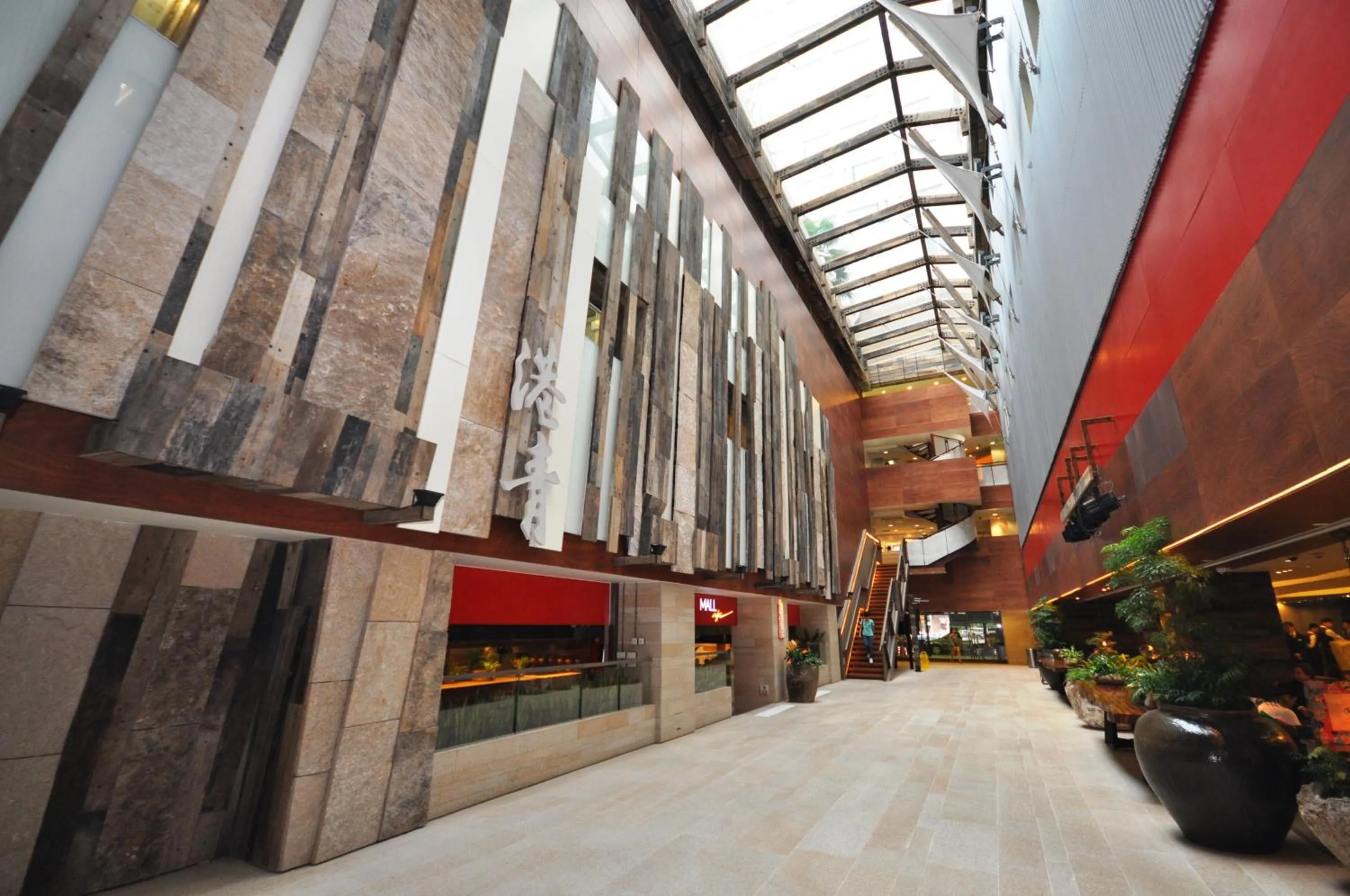 Lobby or reception in The Salisbury - YMCA of Hong Kong