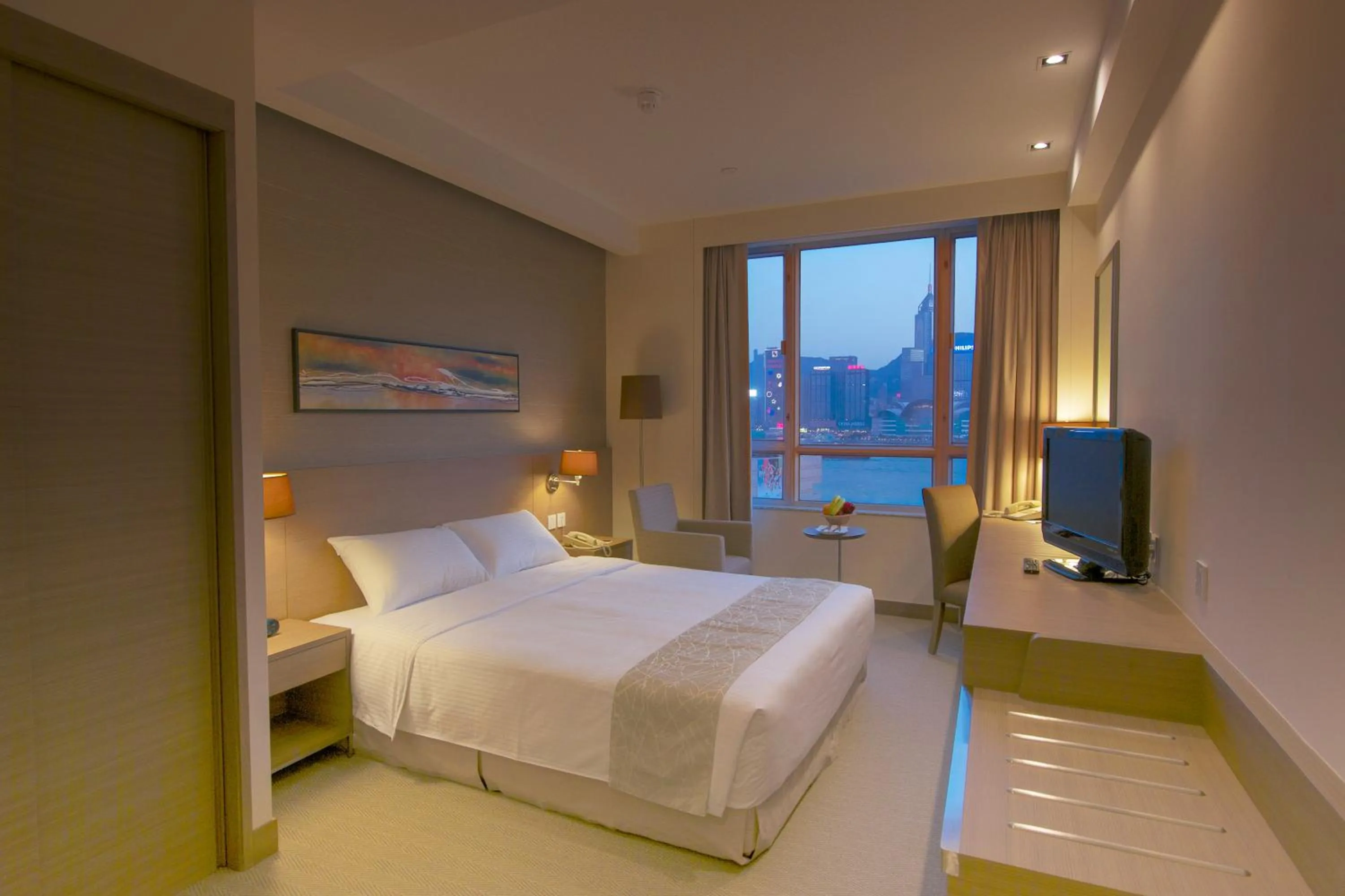 Photo of the whole room, Bed in The Salisbury - YMCA of Hong Kong