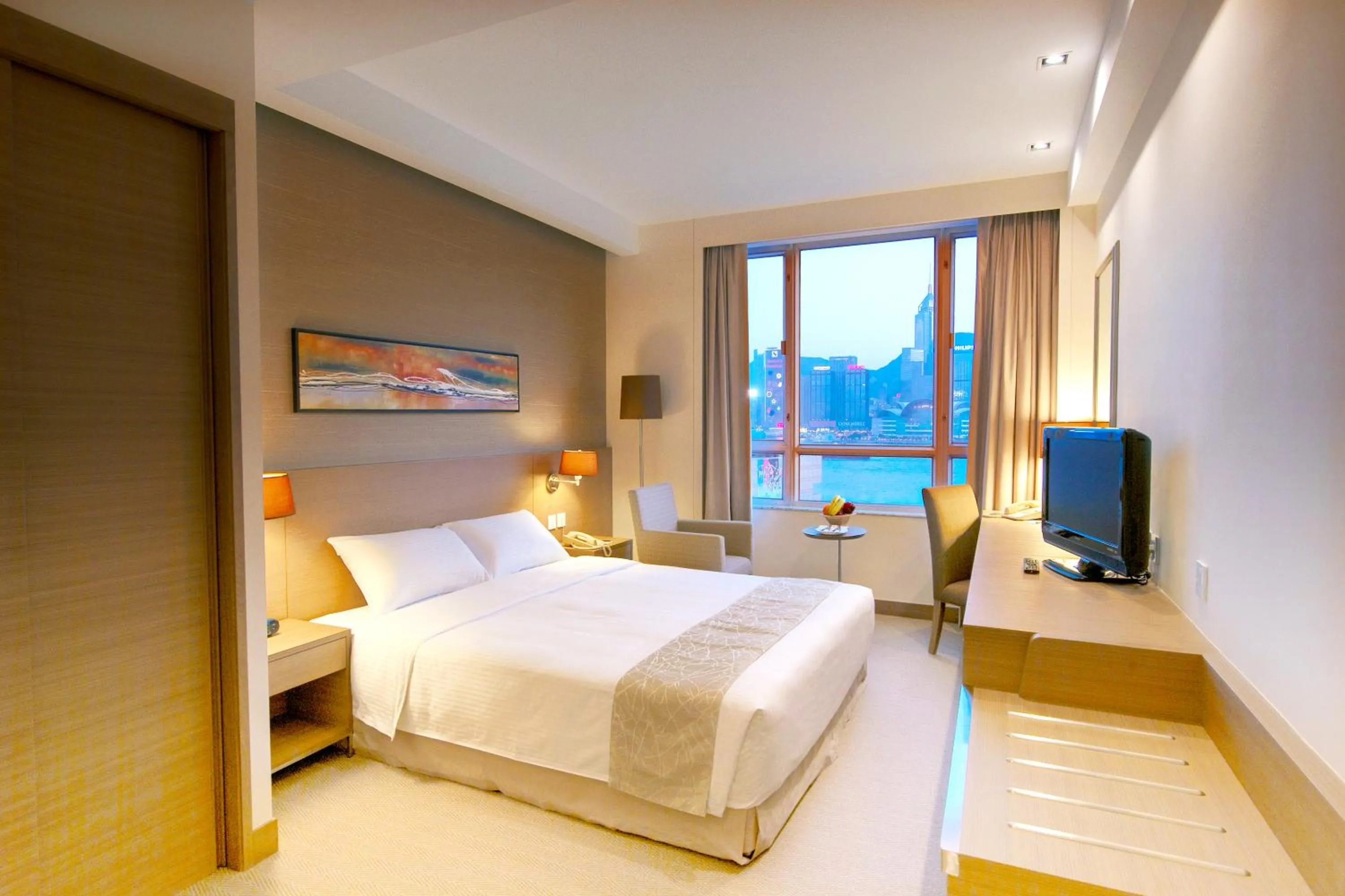 Photo of the whole room, Bed in The Salisbury - YMCA of Hong Kong