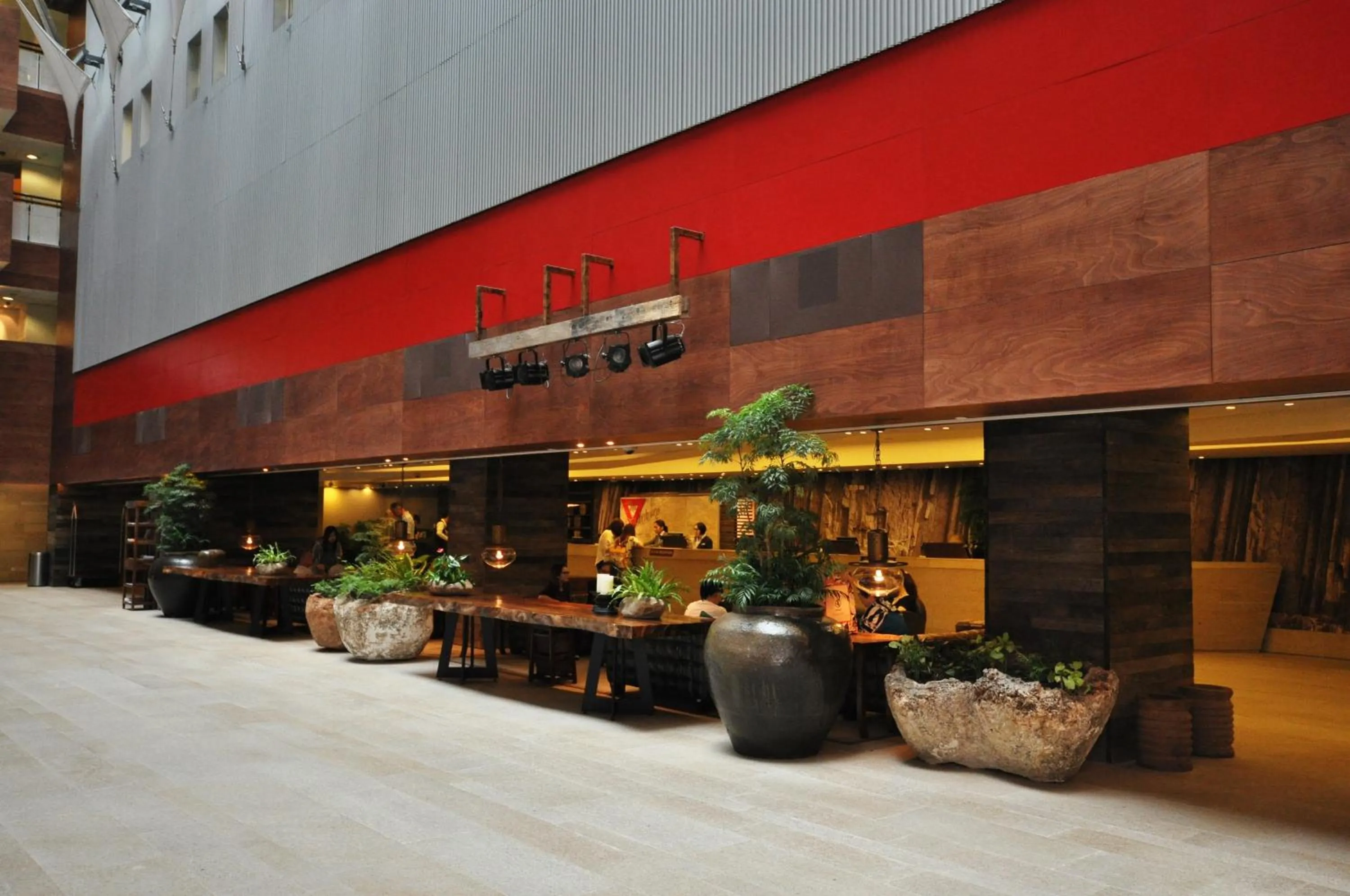 Lobby or reception in The Salisbury - YMCA of Hong Kong