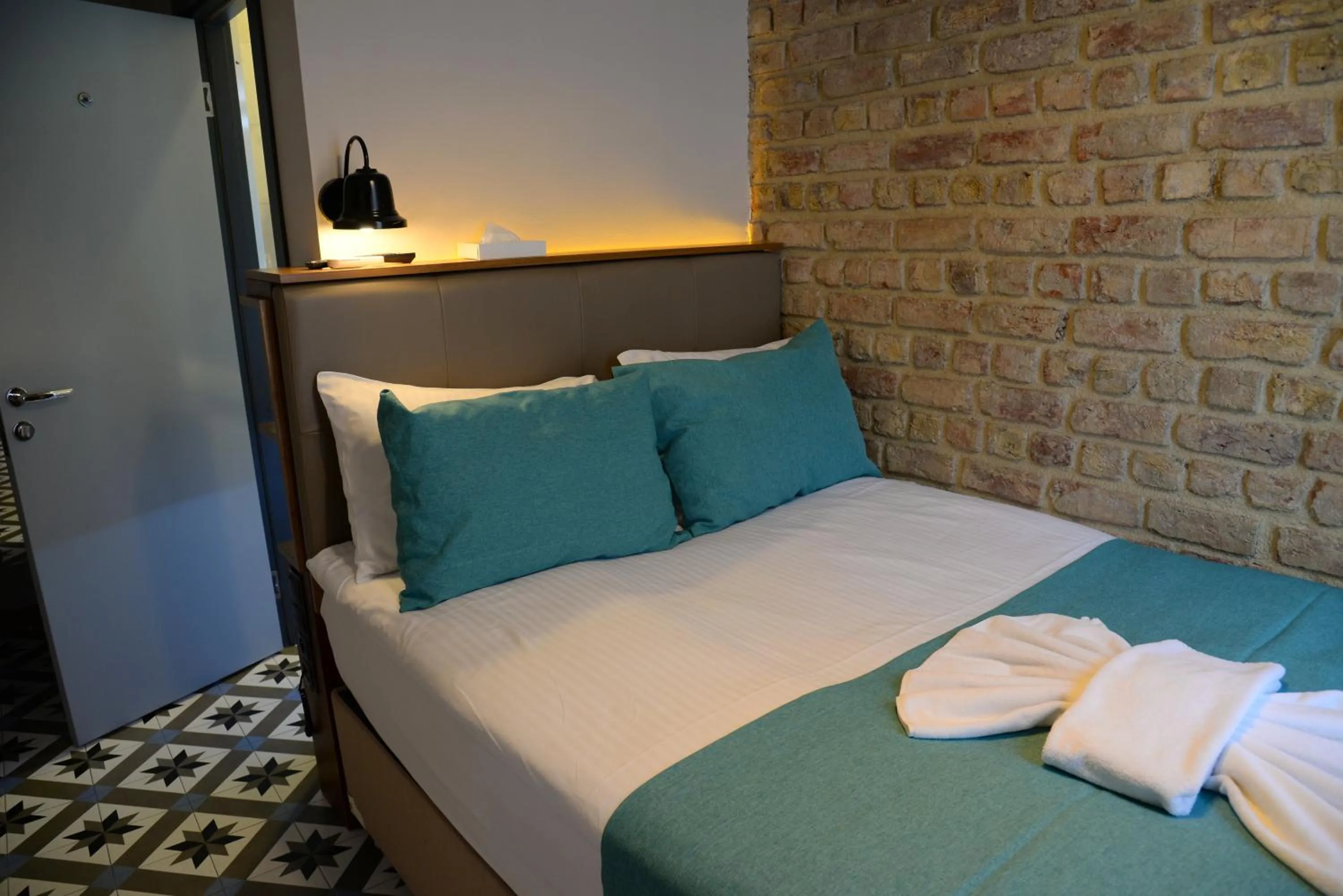 Bed in Pera Luna Residence