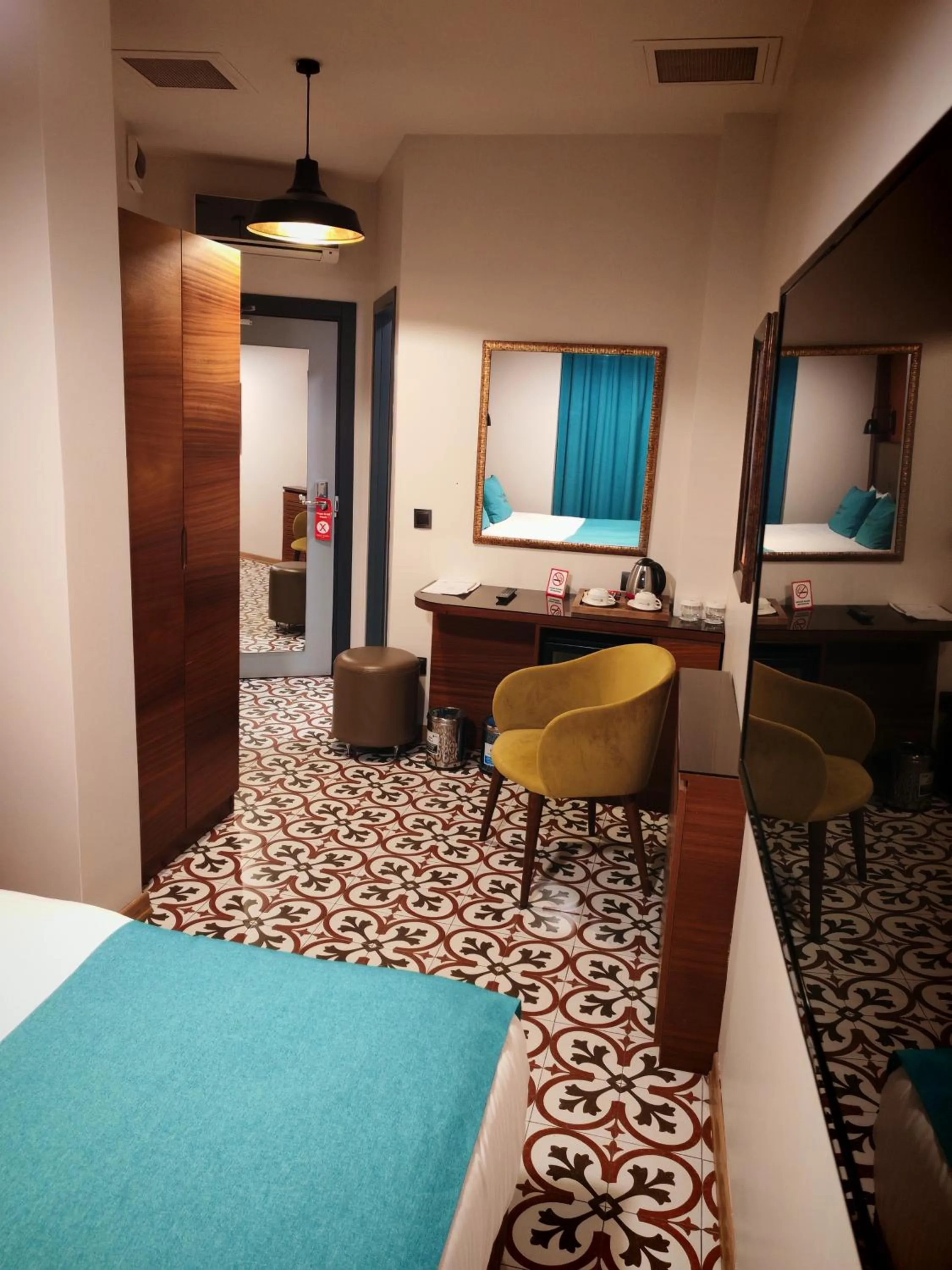 Bed in Pera Luna Residence