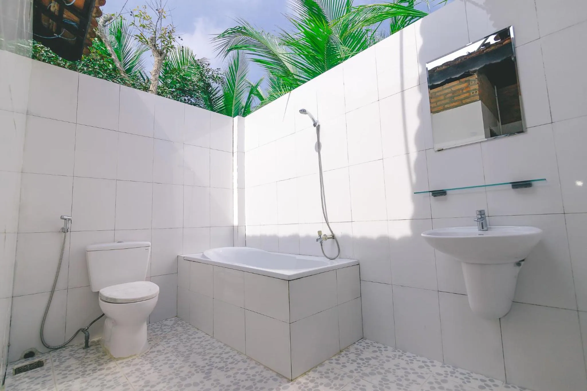 Shower in CASA ECO Mekong Resort