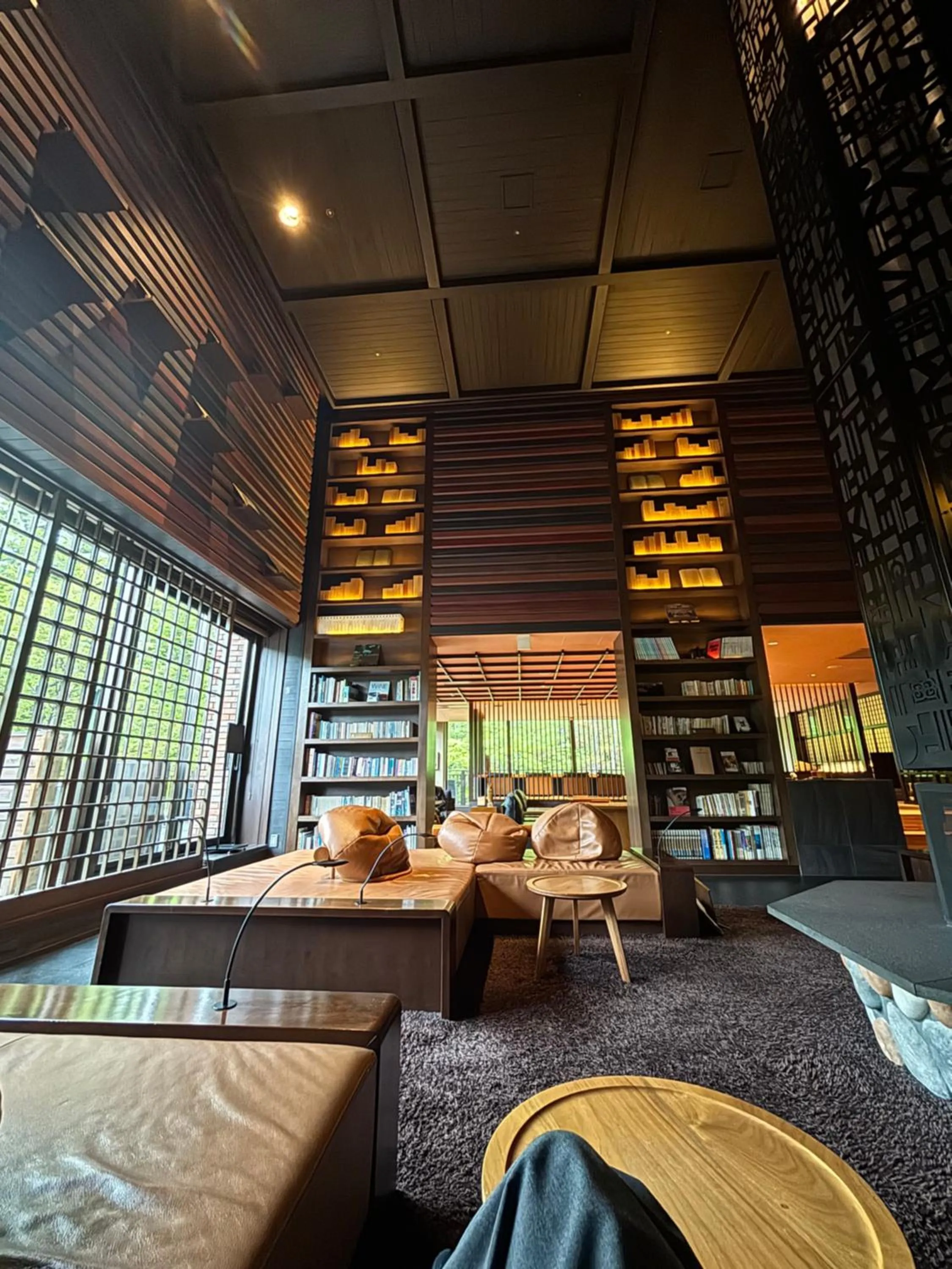 Lounge or bar in Niseko Konbu Onsen Tsuruga Moku-no-sho