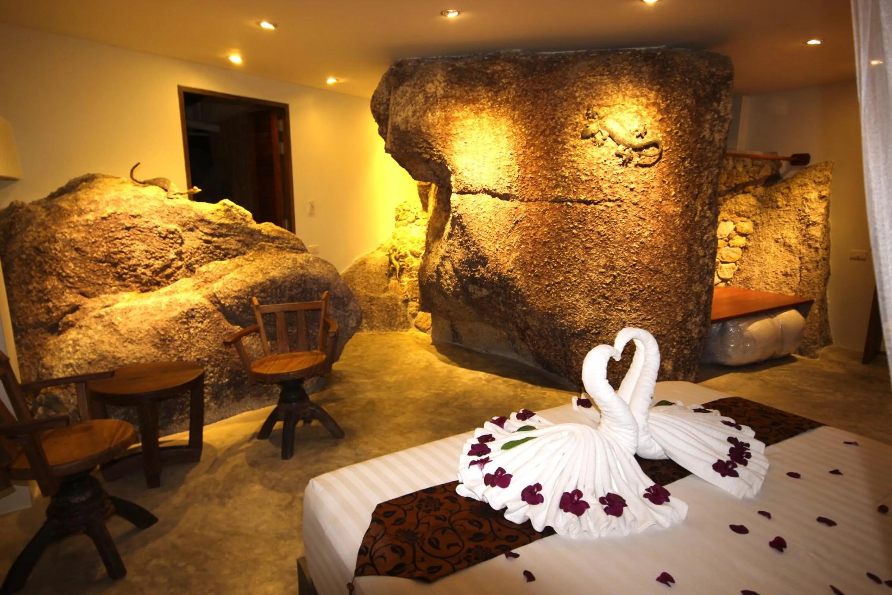 Bedroom, Bed in Villas Sabai Jai