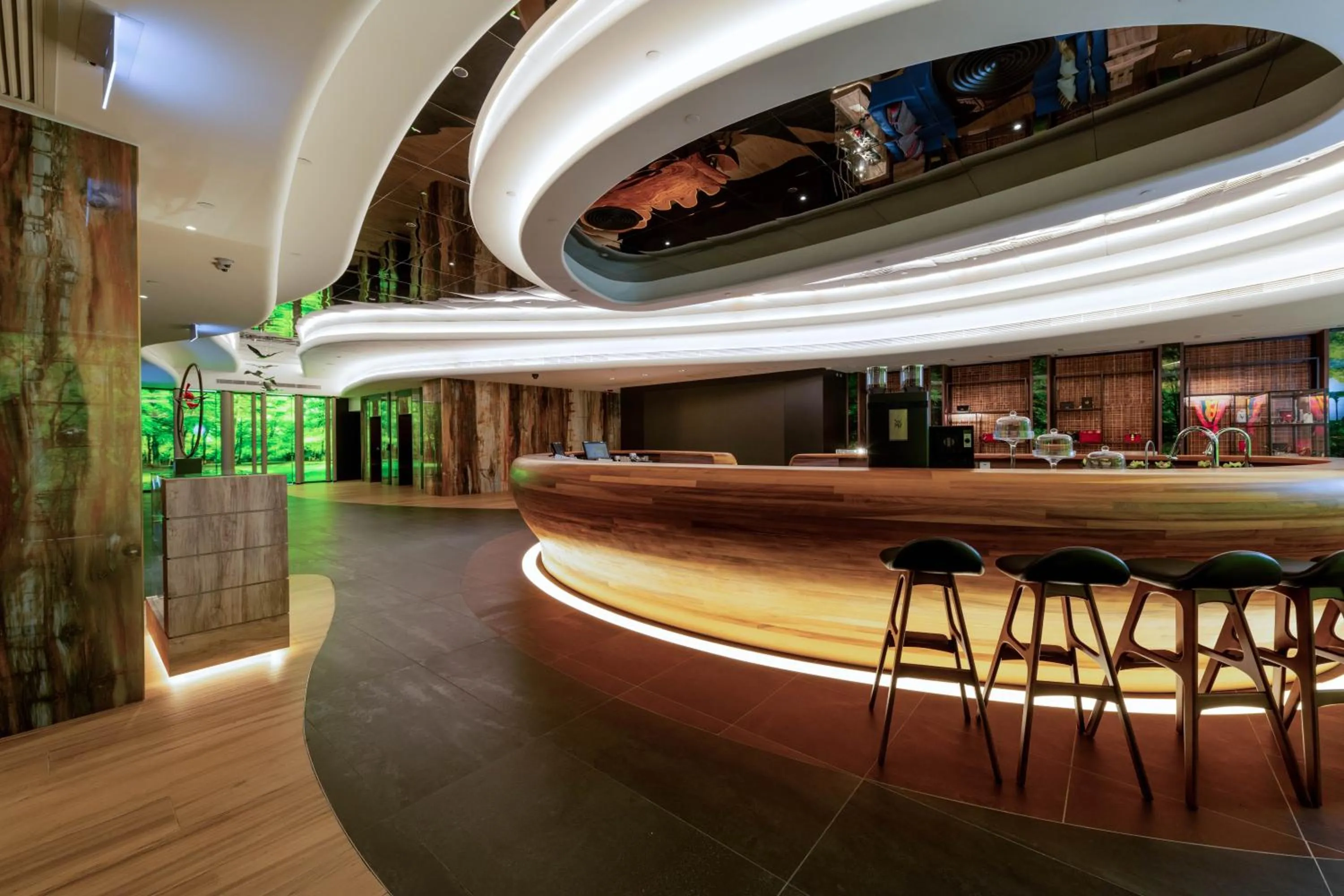 Lobby or reception in OASIS AVENUE - A GDH HOTEL