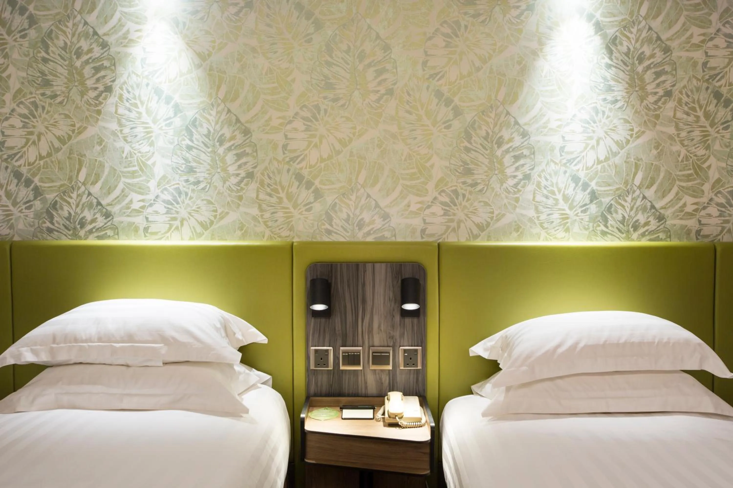 Bed in Wharney Hotel