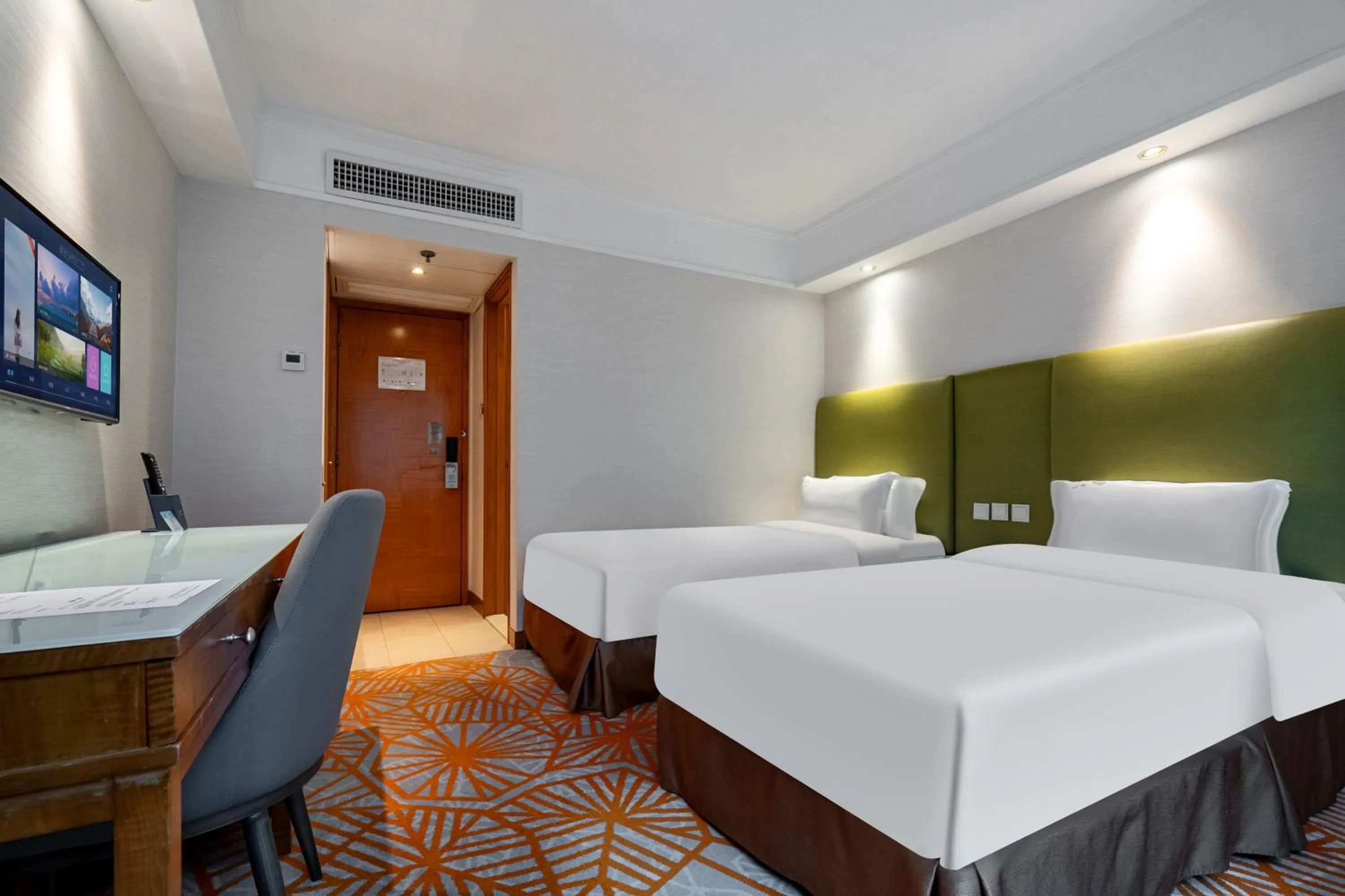 Bed in Wharney Hotel