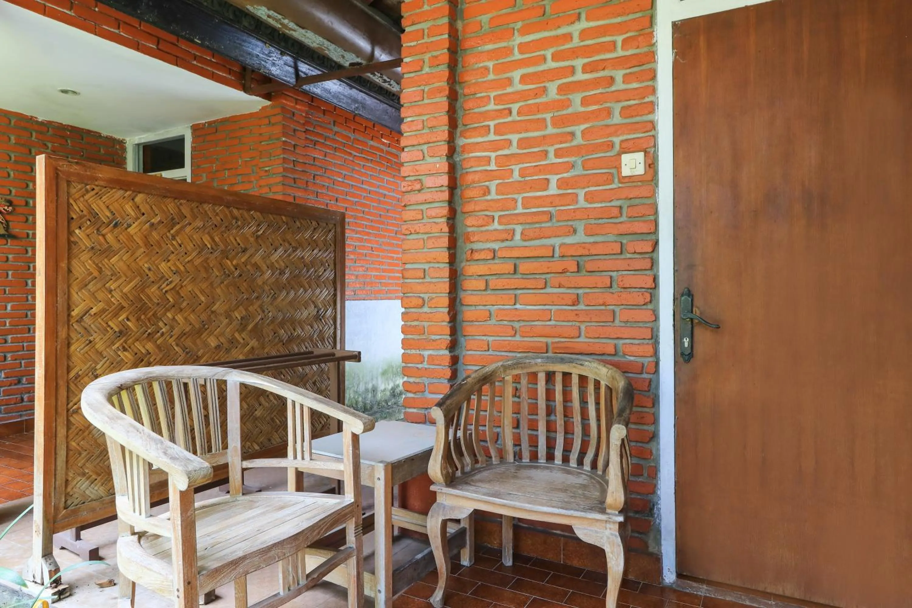 Patio in Ayu Lili Garden Hotel Kuta