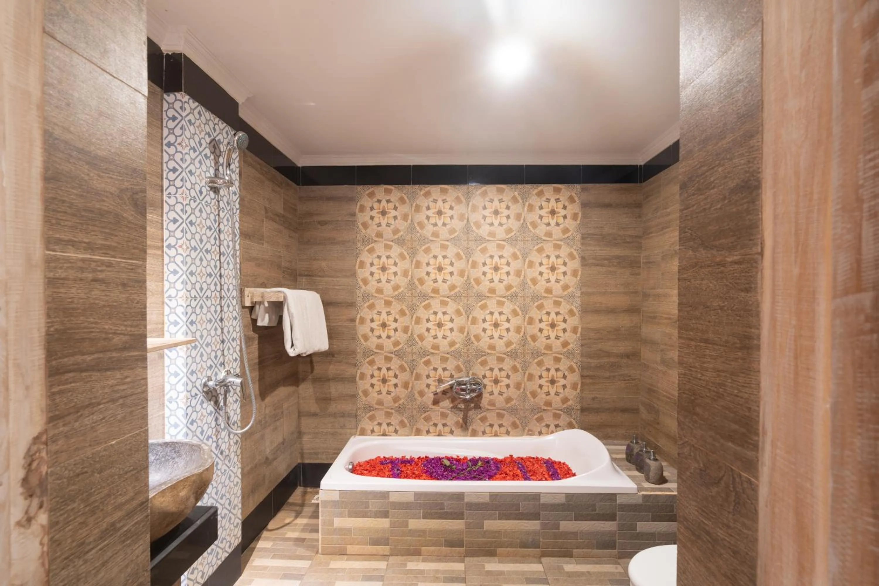 Shower in Uma Sebatu Villa Ubud