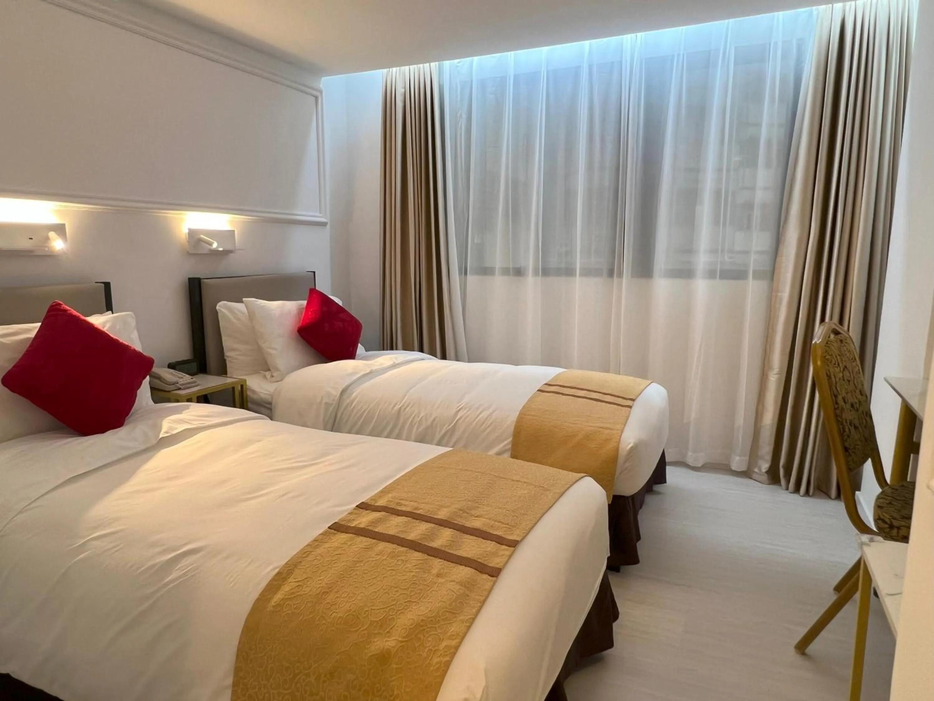 Bed in Best Western Plus Tsim Sha Tsui