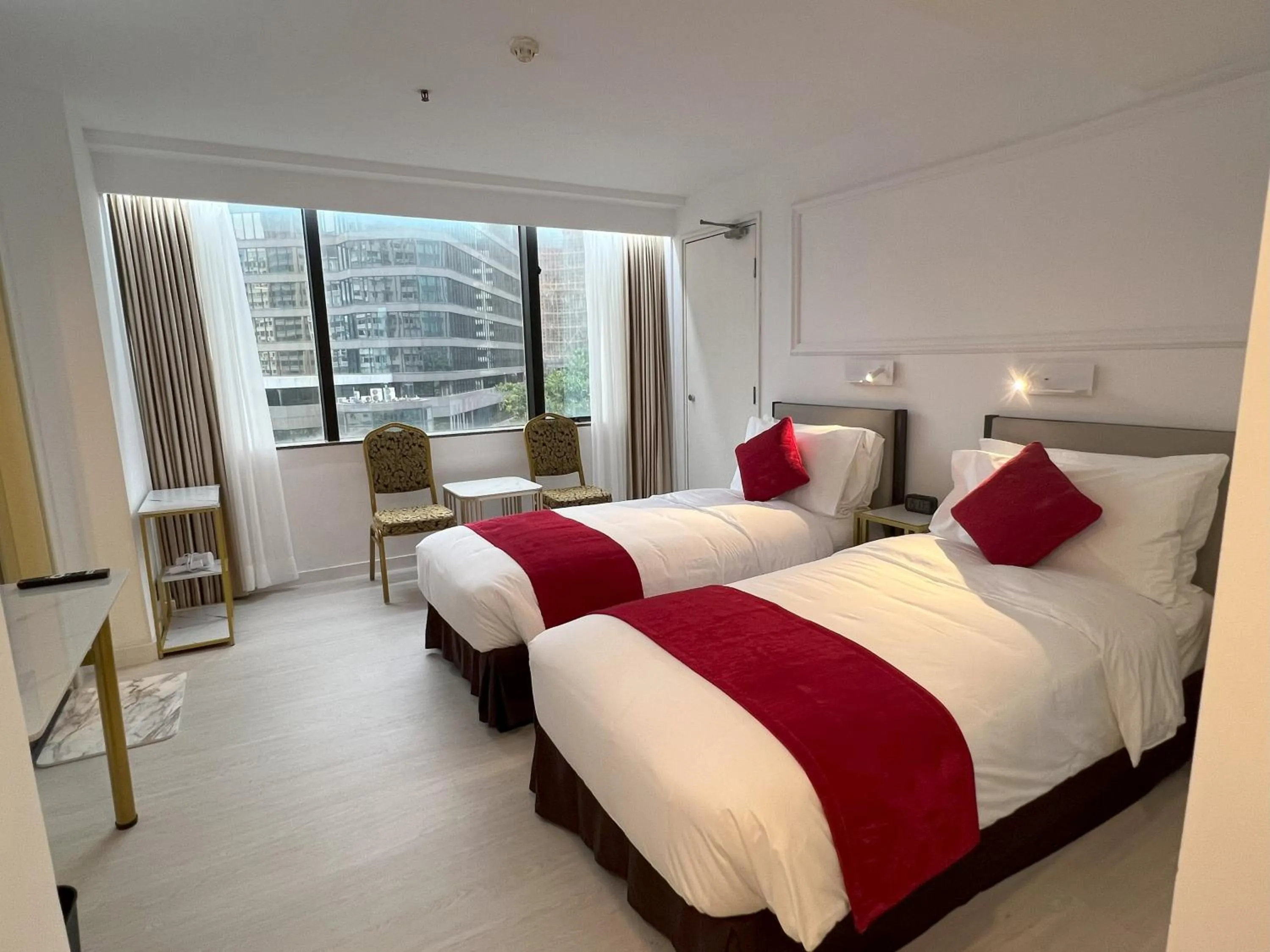 Bed in Best Western Plus Tsim Sha Tsui
