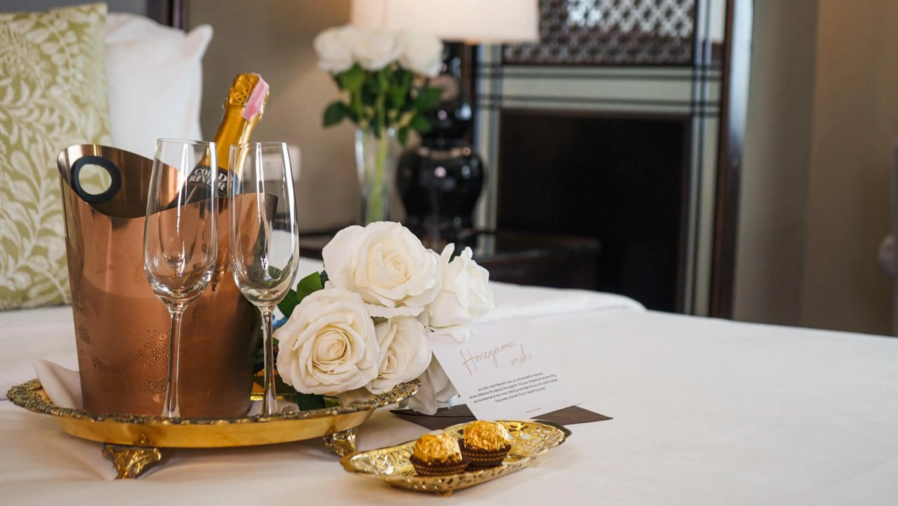 Drinks in Marina Gallery Resort-KACHA-Kalim Bay by Sugar Marina Boutique Hotels