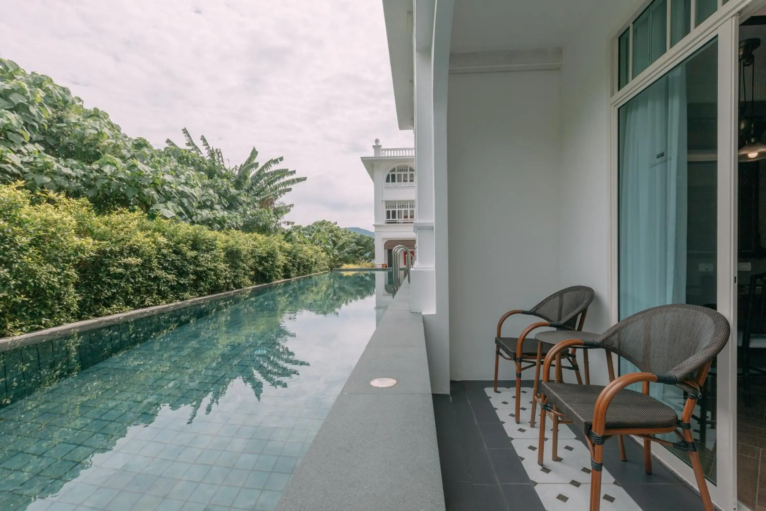 Deluxe Double Room with Pool Access in Marina Gallery Resort-KACHA-Kalim Bay by Sugar Marina Boutique Hotels Deluxe Double Room with Pool Access in Marina Gallery Resort-KACHA-Kalim Bay by Sugar Marina Boutique Hotels