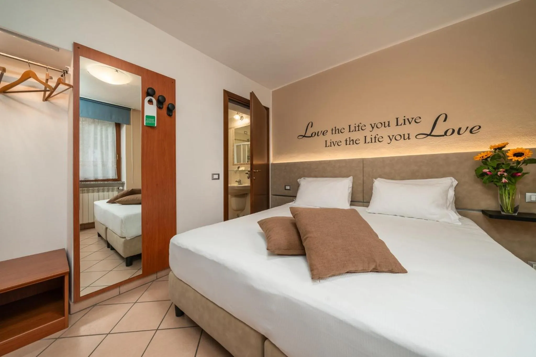 Bedroom, Bed in Hotel Oasi Verde