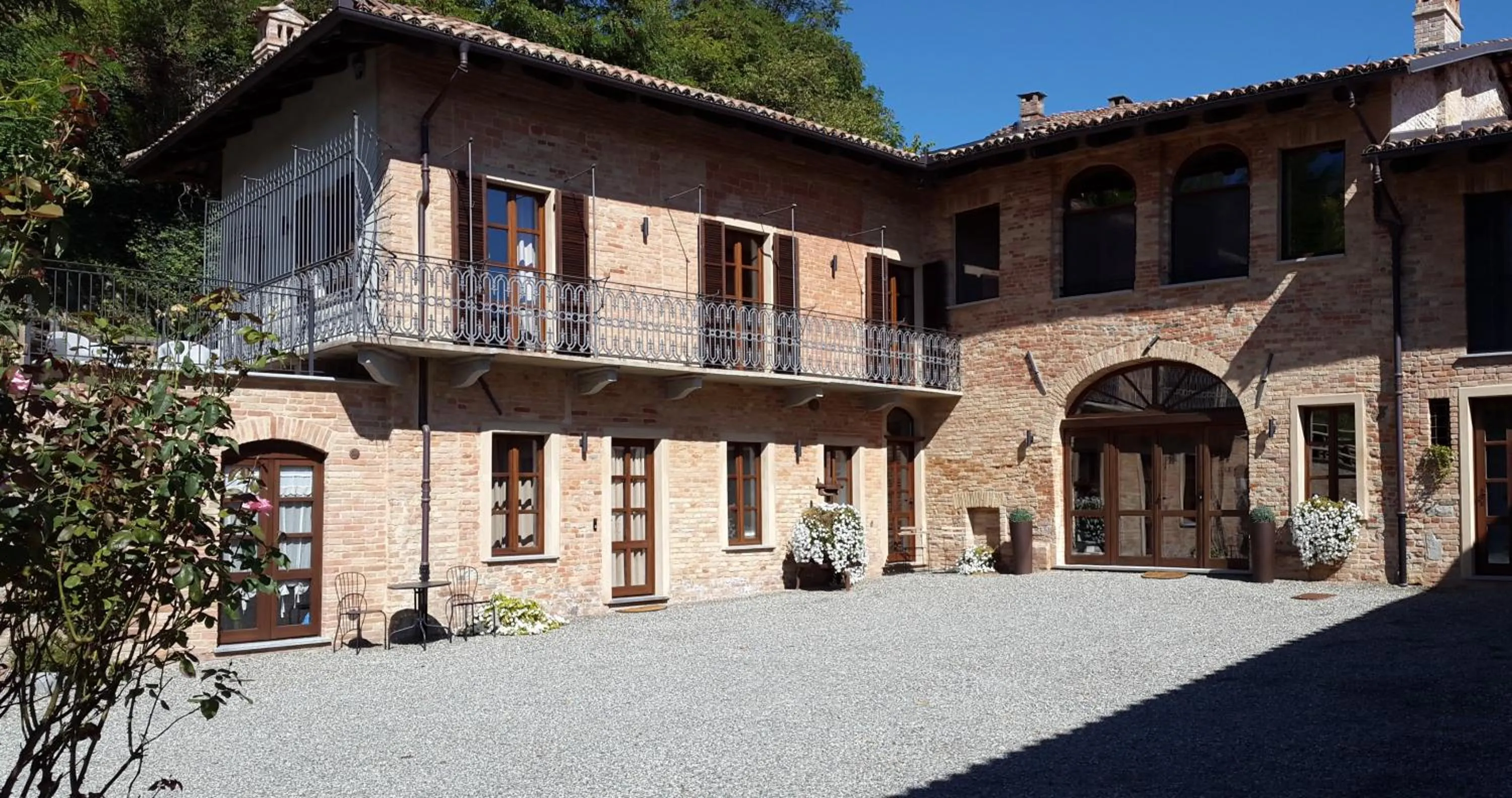 Property building in Dimora Cortese