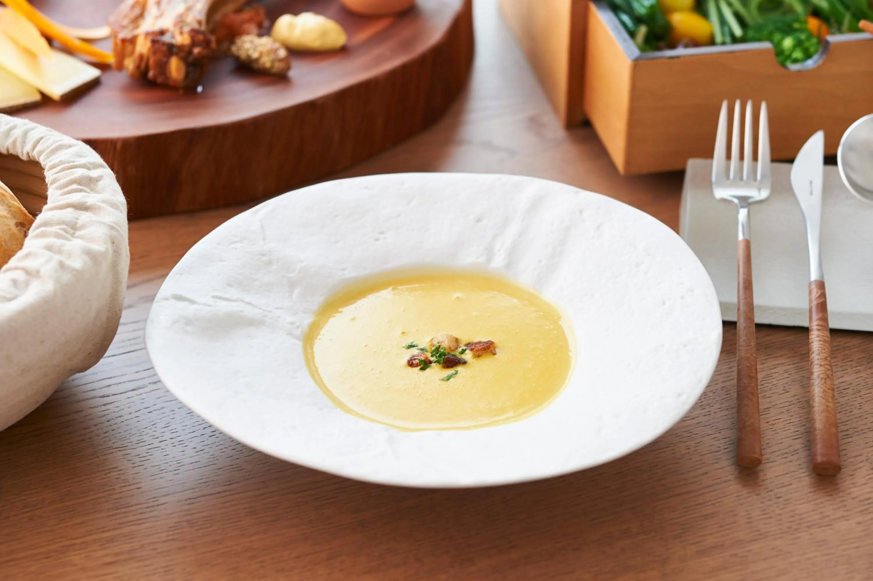 Restaurant/places to eat in Grand Bleu Gamin