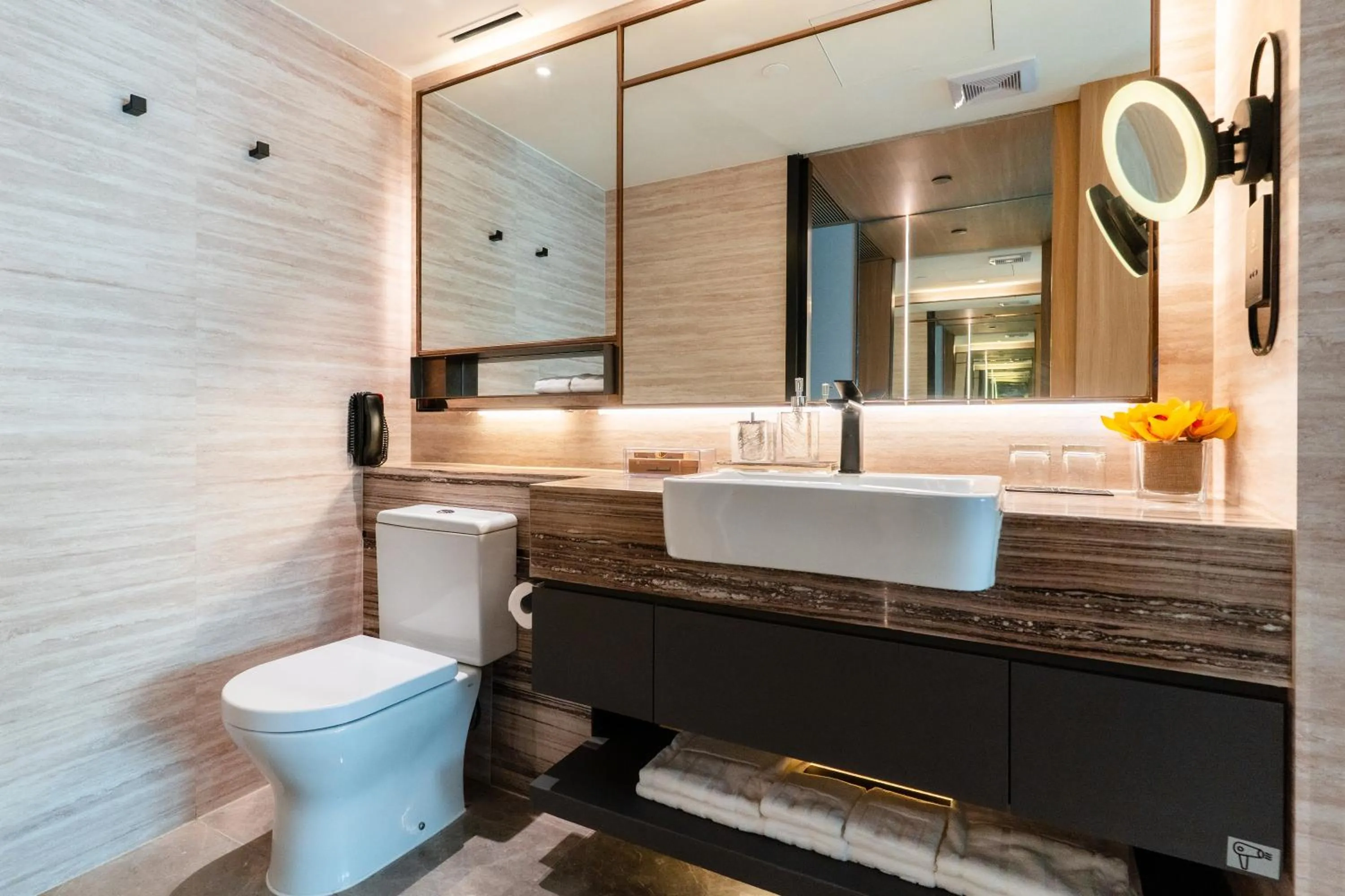 Bathroom in Nathan Hotel