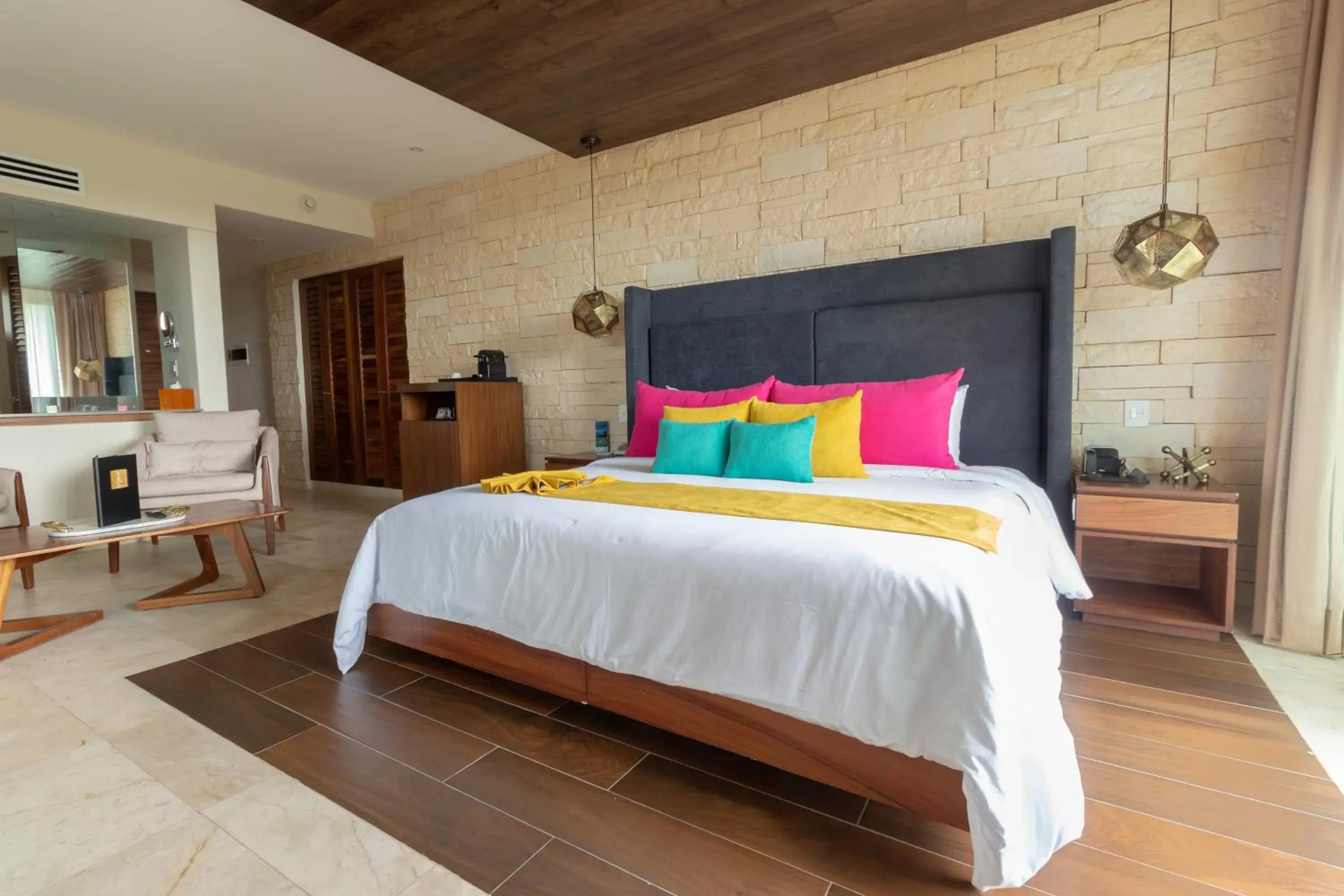 In love Suite 1 King Bed Ocean View in Hotel Beló Isla Mujeres - All Inclusive - Sargassum Free In love Suite 1 King Bed Ocean View in Hotel Beló Isla Mujeres - All Inclusive - Sargassum Free