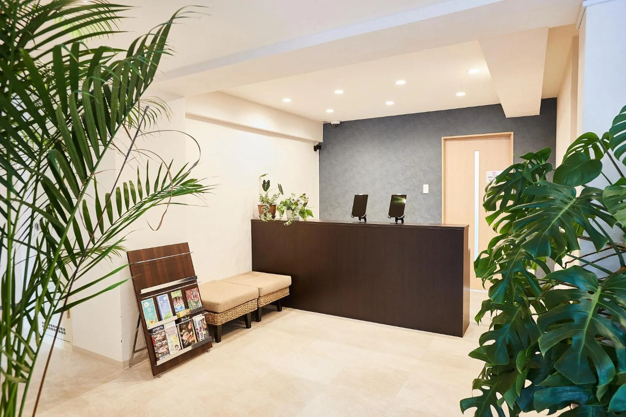 Lobby or reception in New Normal Hotel in NAGO ニューノーマルホテルイン名護