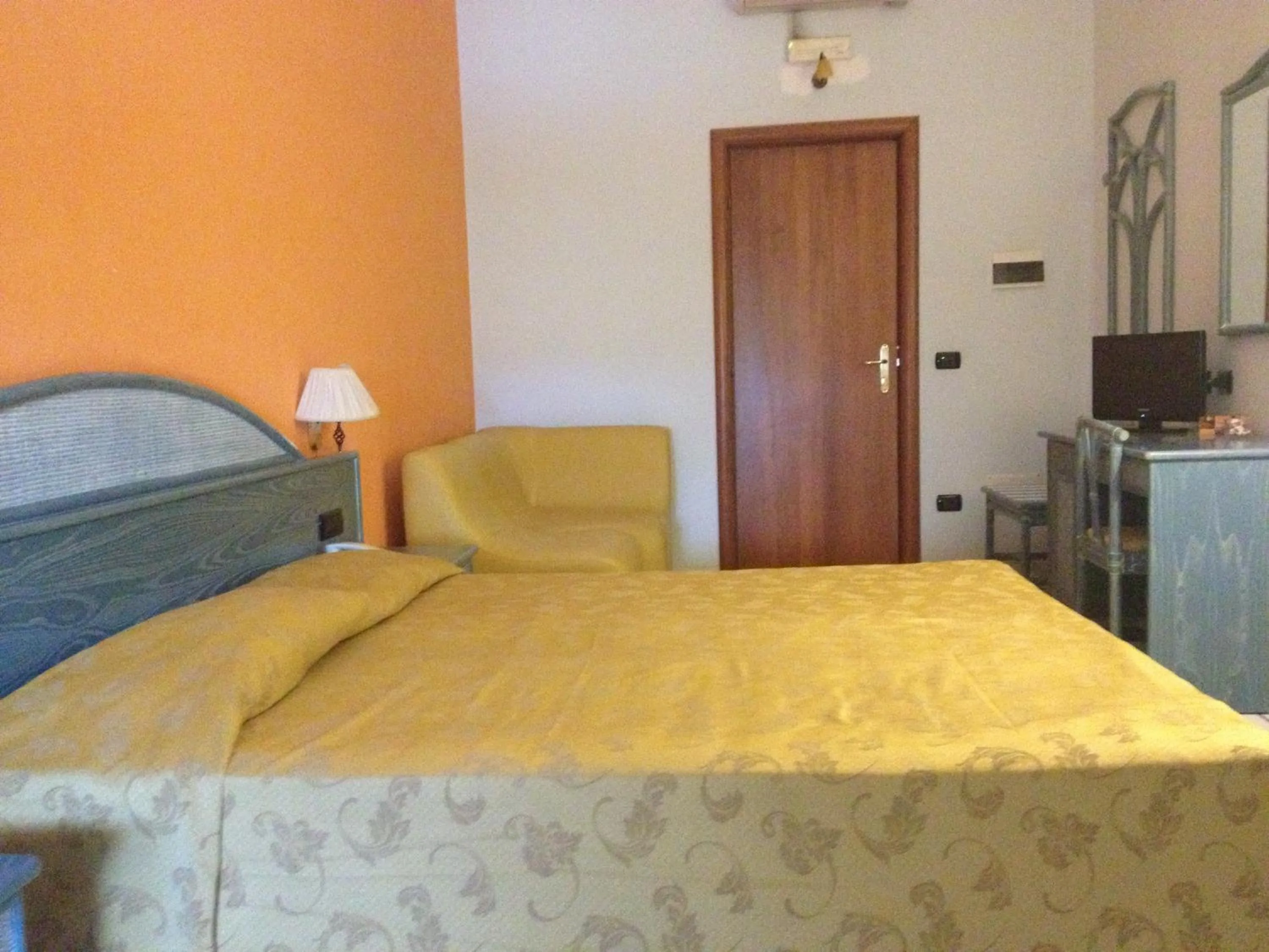 Bed in Hotel L' Anicrè