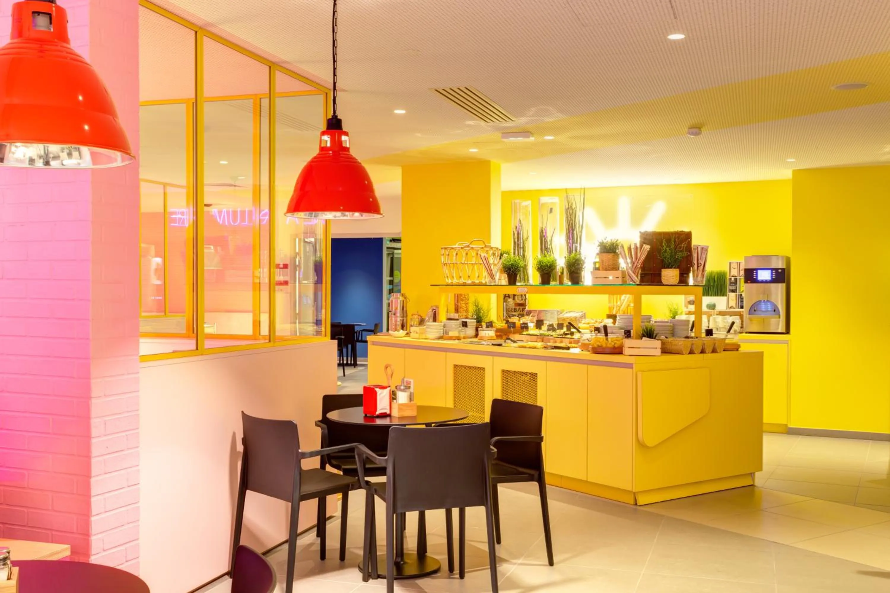 Decorative detail in MEININGER Hotel Lyon Centre Berthelot