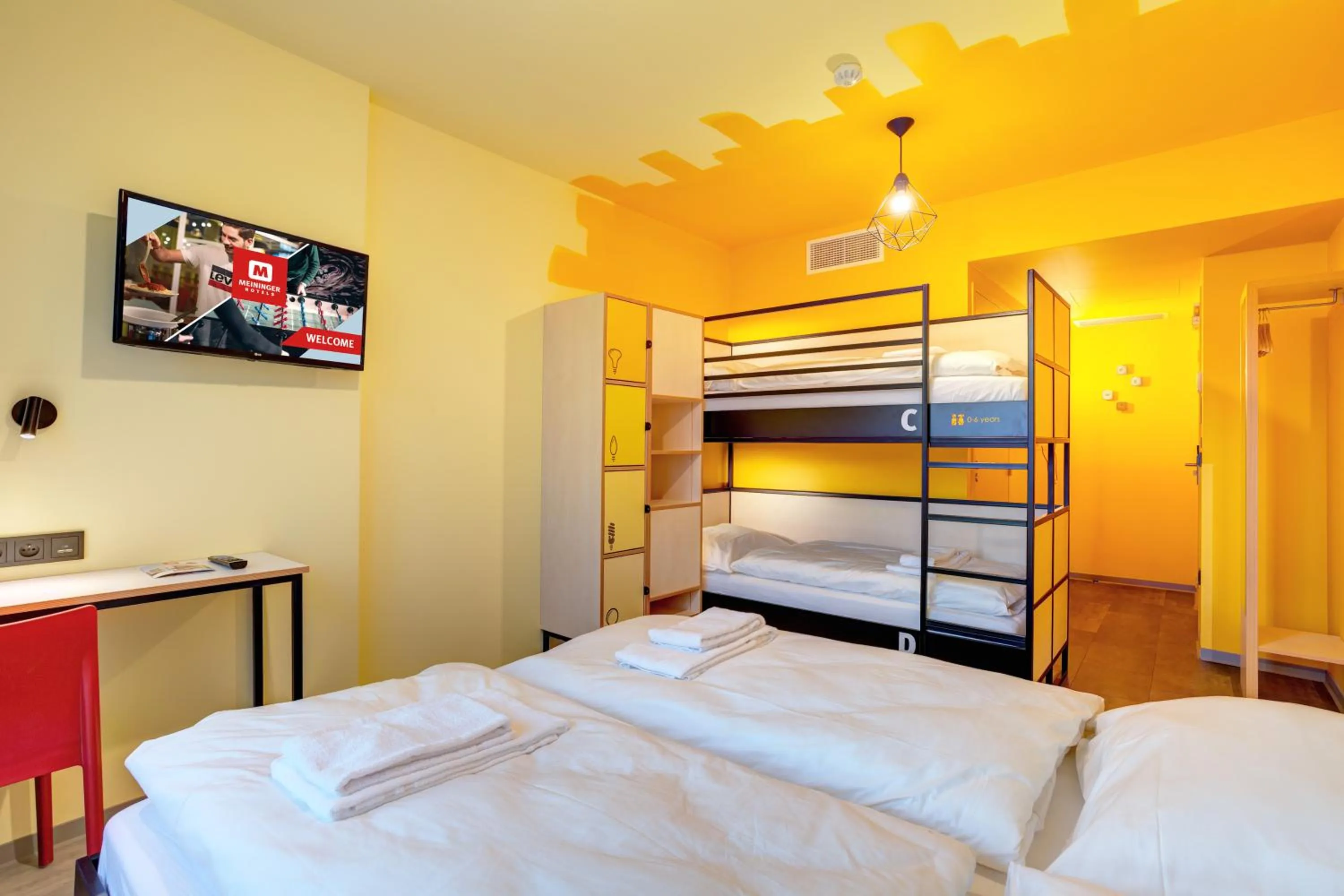 TV and multimedia, Bed in MEININGER Hotel Lyon Centre Berthelot