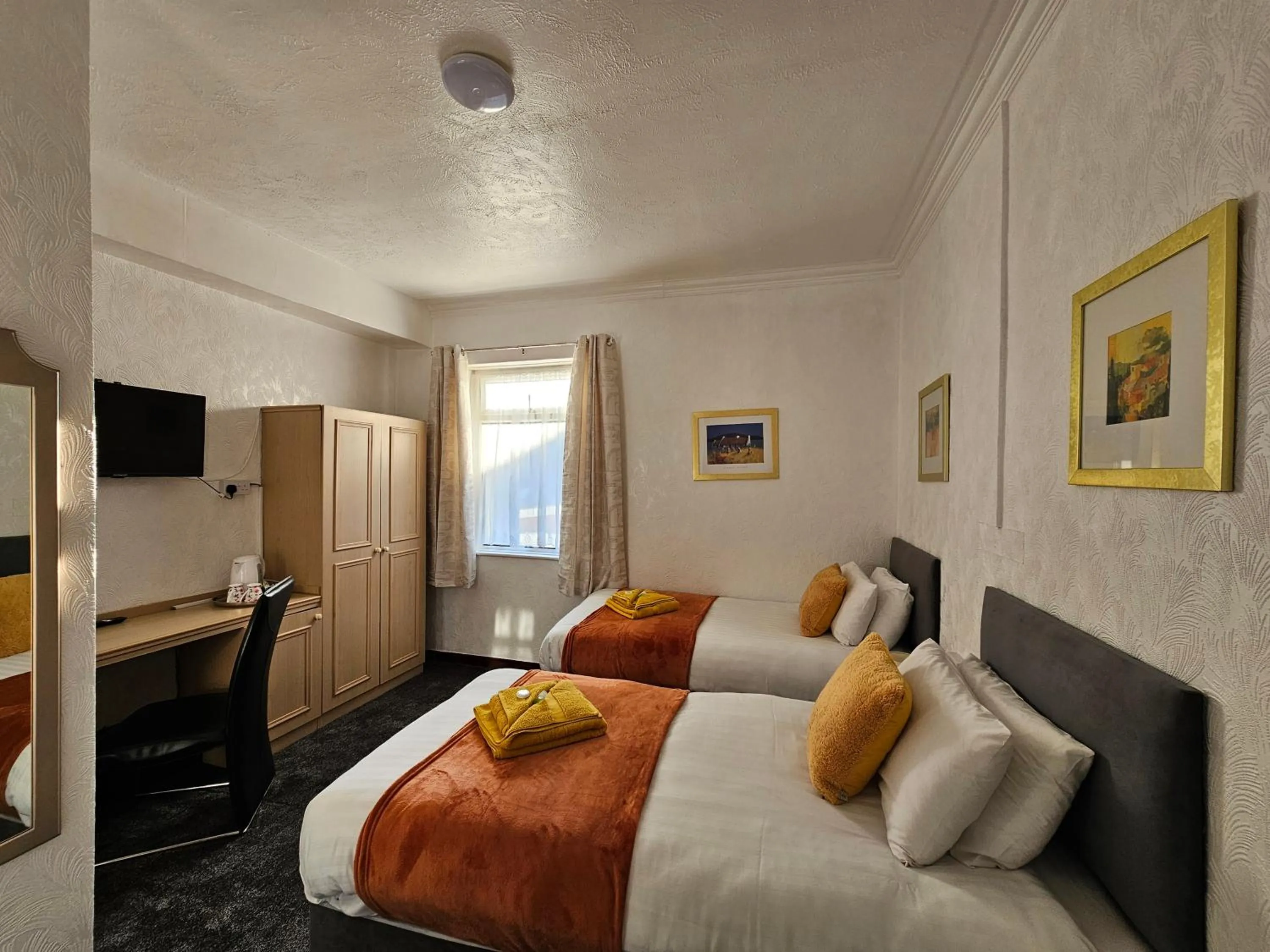 Bedroom, Bed in Collingwood Hotel