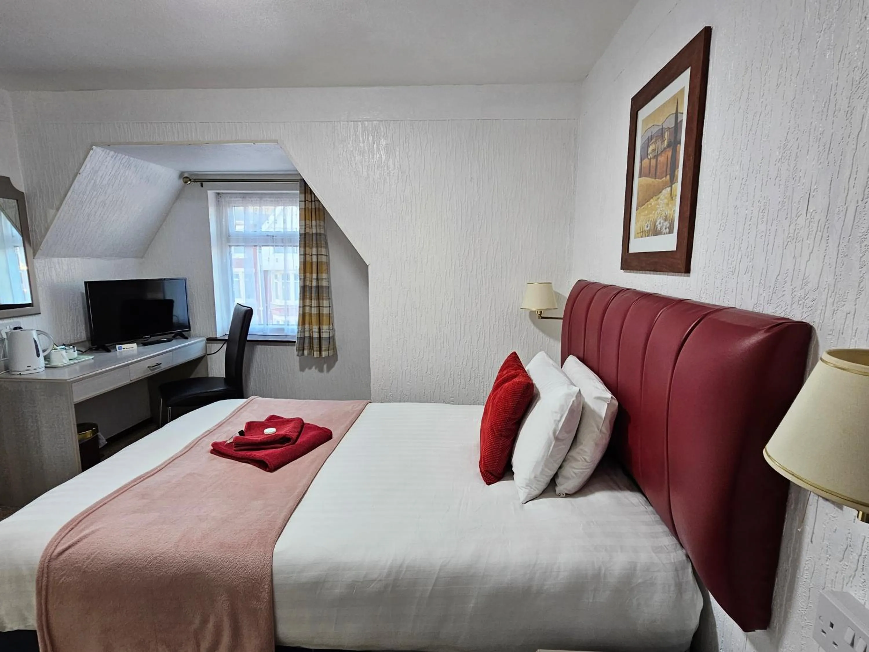 Bedroom, Bed in Collingwood Hotel