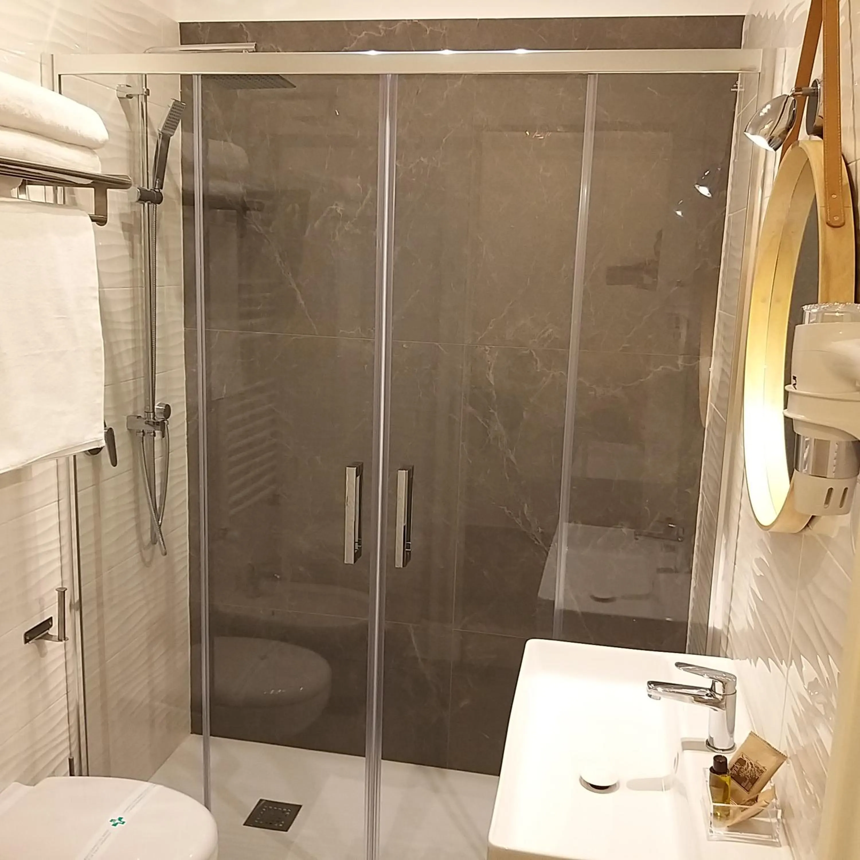 Bathroom in B&B La Rosa Felice