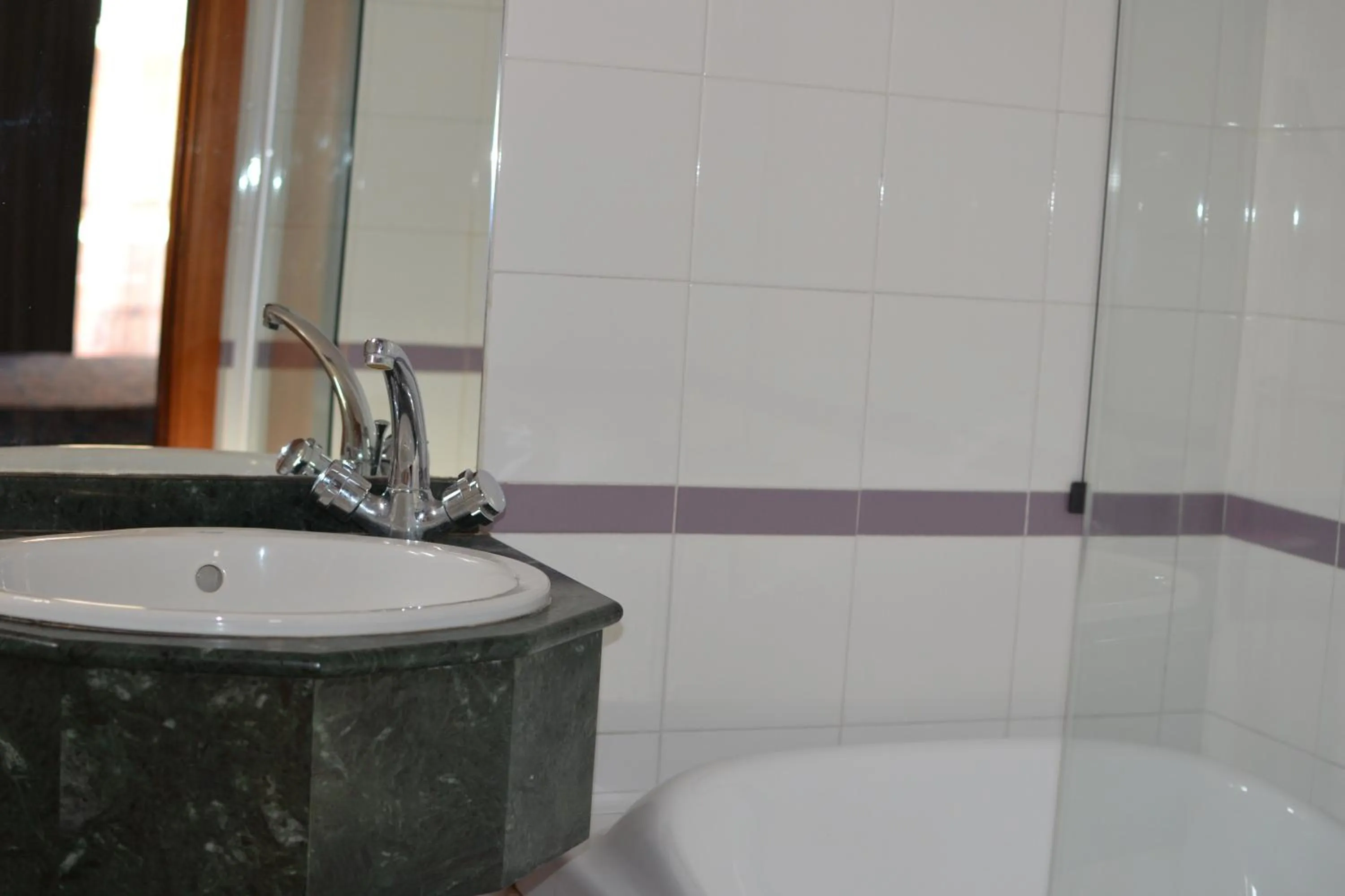 Bathroom in Hotel Sabra