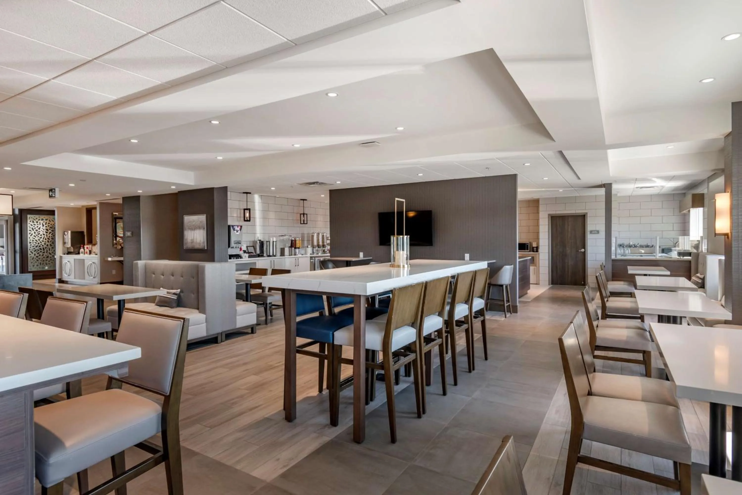 Lounge or bar in Best Western Premier Prince Albert