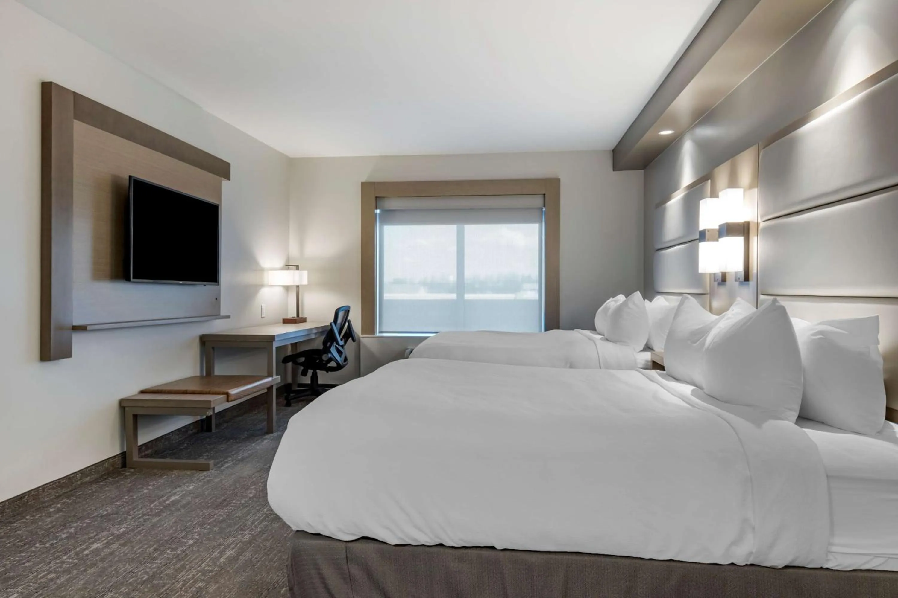 Bedroom, Bed in Best Western Premier Prince Albert