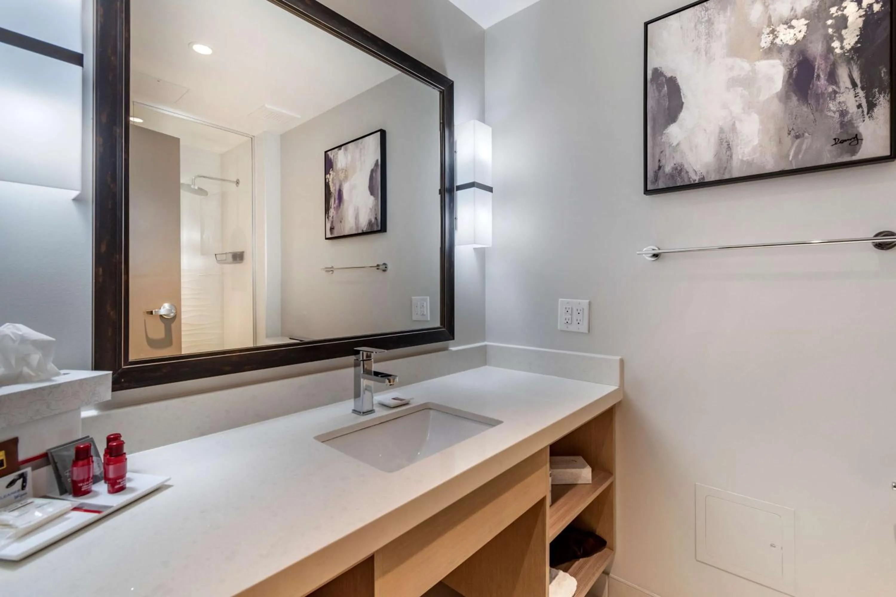 Bathroom in Best Western Premier Prince Albert