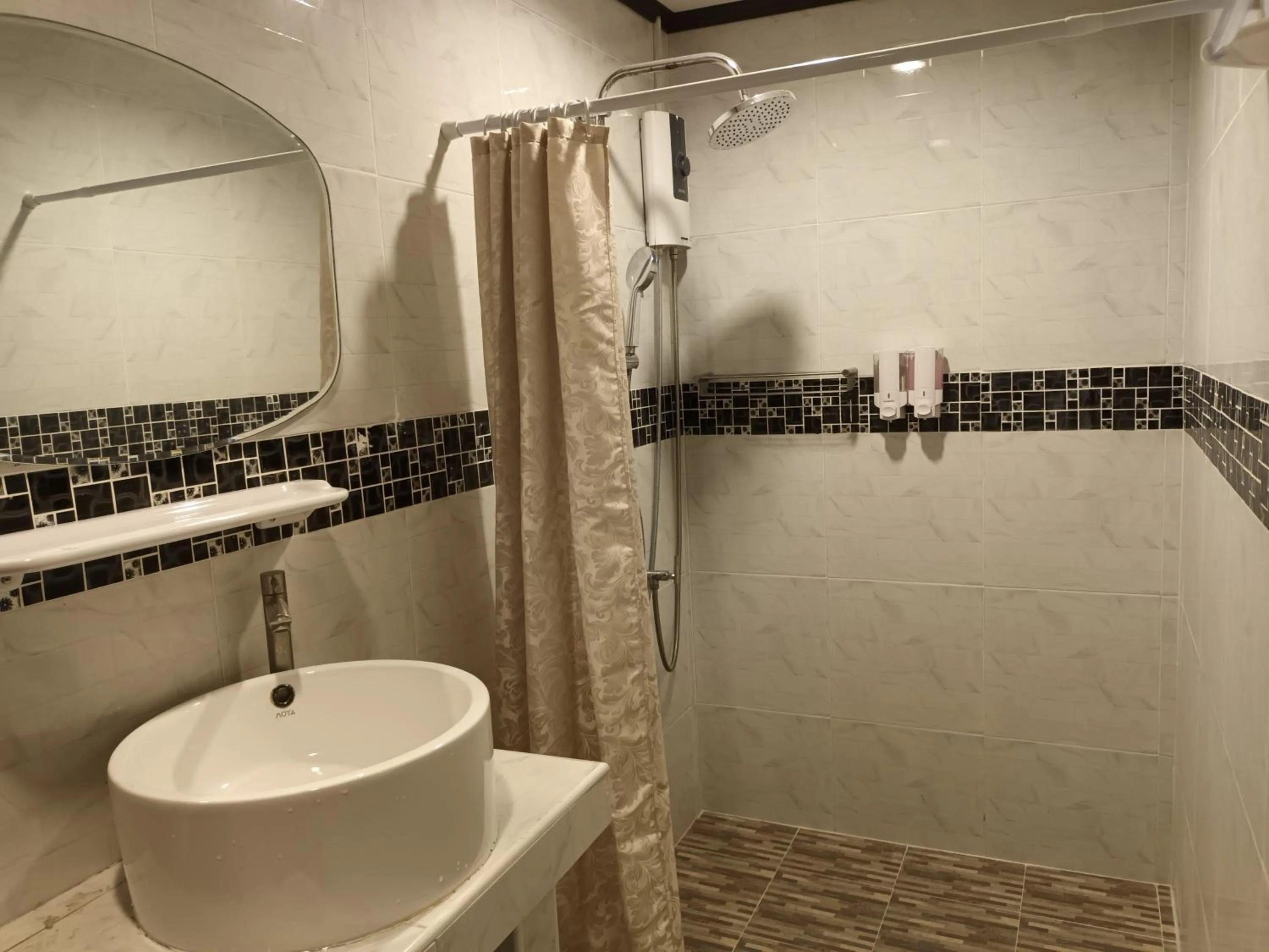 Shower in Cana Boutique Hotel