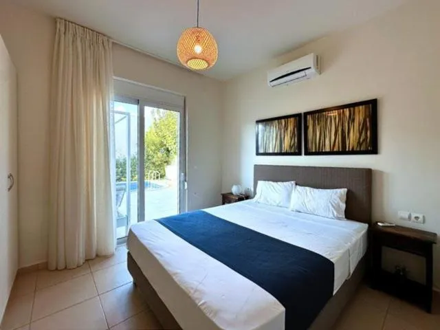 Photo of the whole room, Bed in Azure Beach Villas
