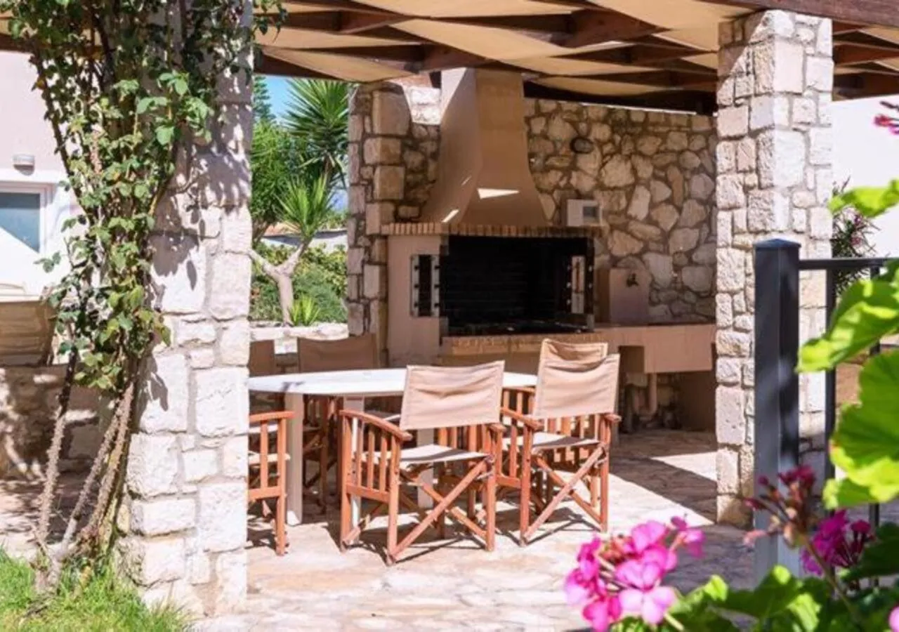 Area and facilities in Azure Beach Villas