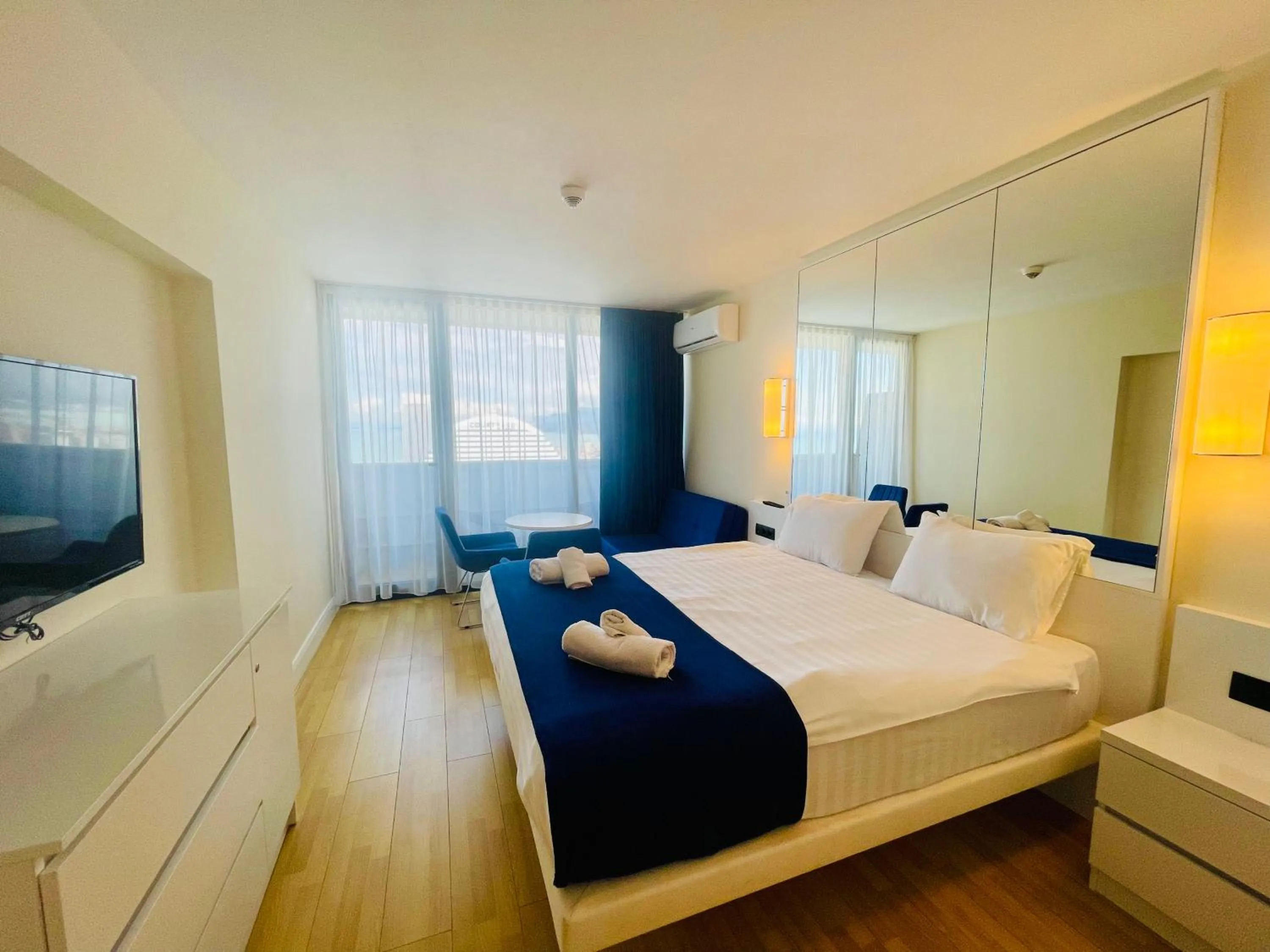 Bed in Royal Sea Breeze Apartments