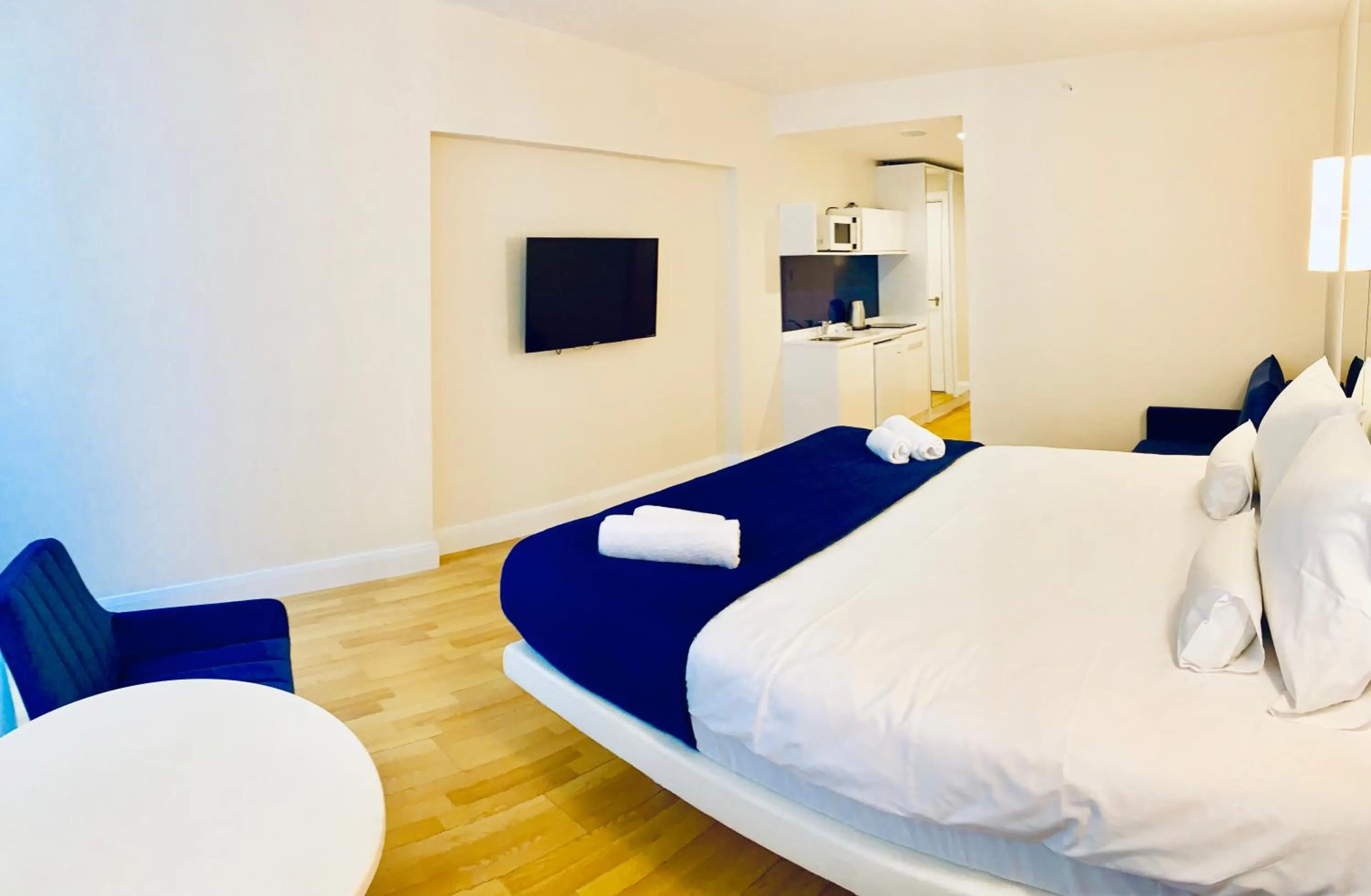 Bed in Royal Sea Breeze Apartments