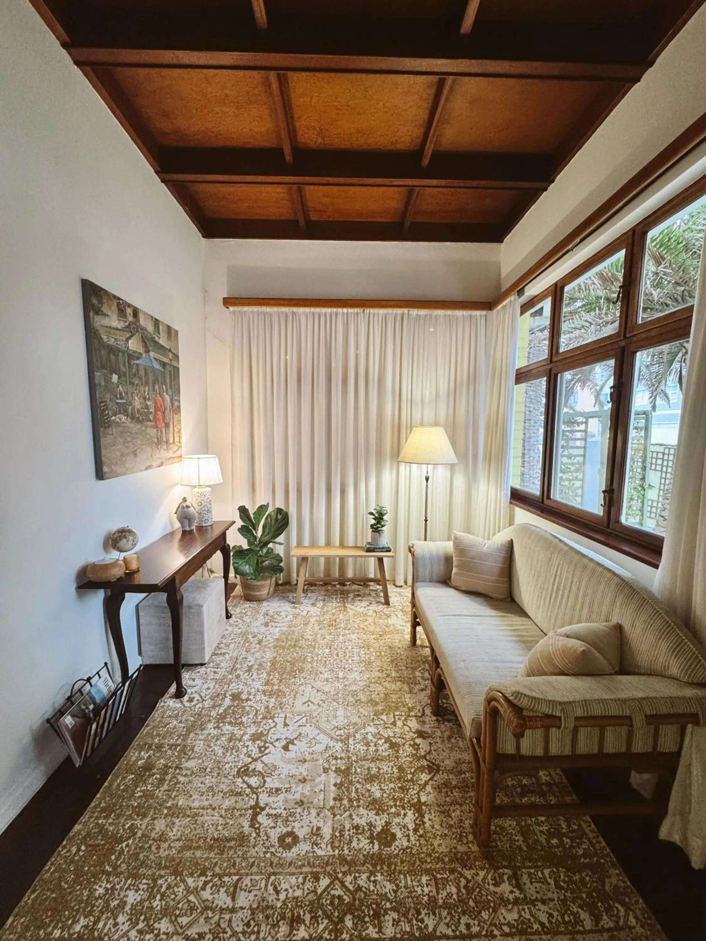 Lobby or reception in Pension d'Avignon